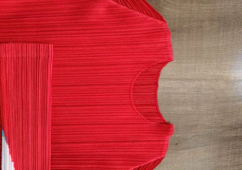 Issey Miyake Issey Miyake size:5 Red pleated dress Size XS / US 0-2 / IT 36-38 - 3 Thumbnail