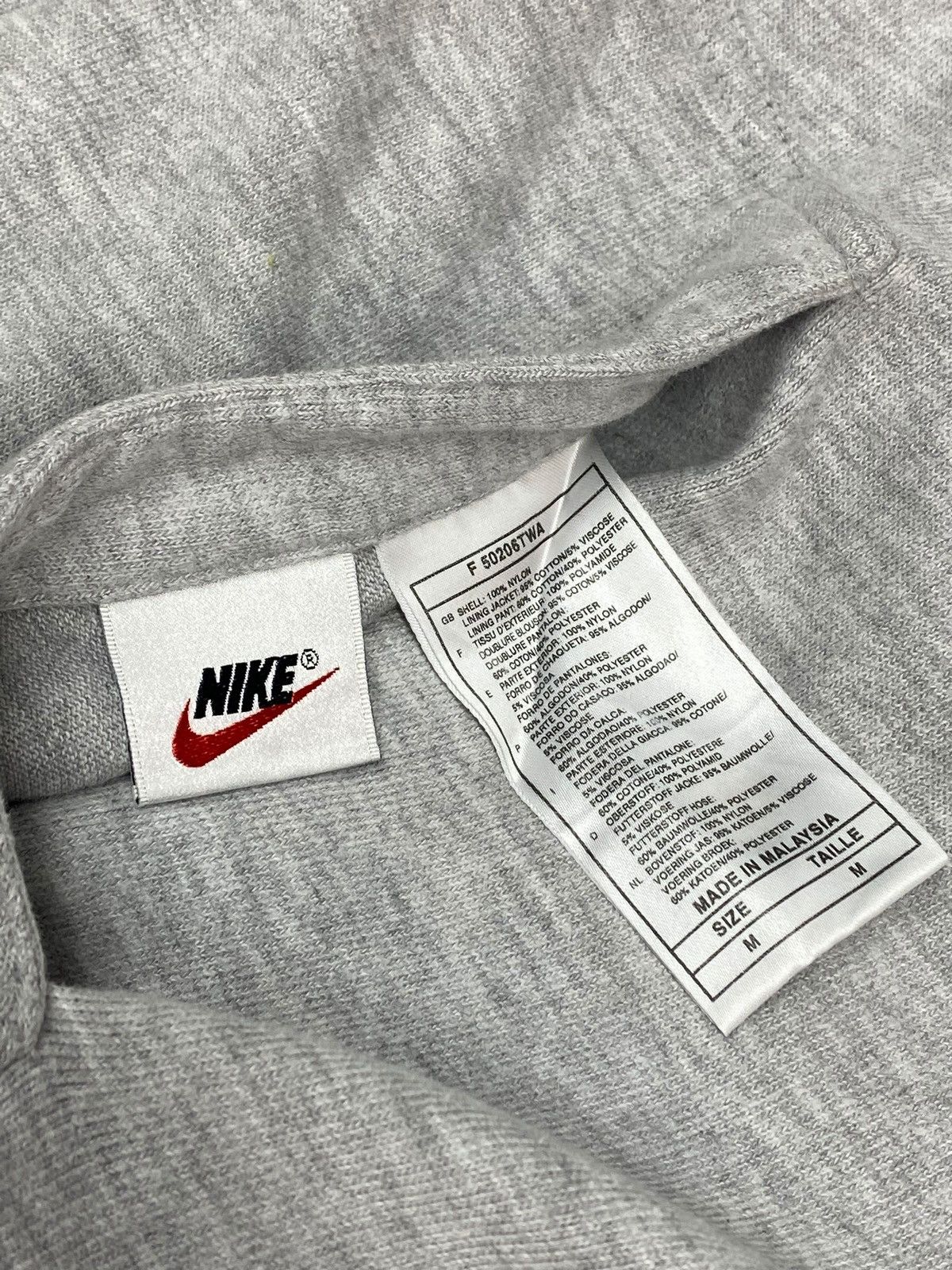Nike Vintage 2000s Nike Swoosh Logo Reversible Jacket Size US M / EU 48-50 / 2 - 16 Thumbnail