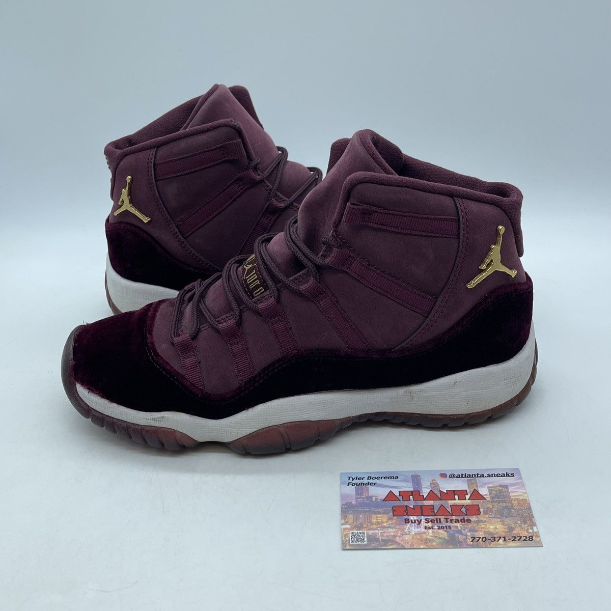 Jordan Brand Air Jordan 11 velvet Size US 6 / IT 36 - 1 Thumbnail