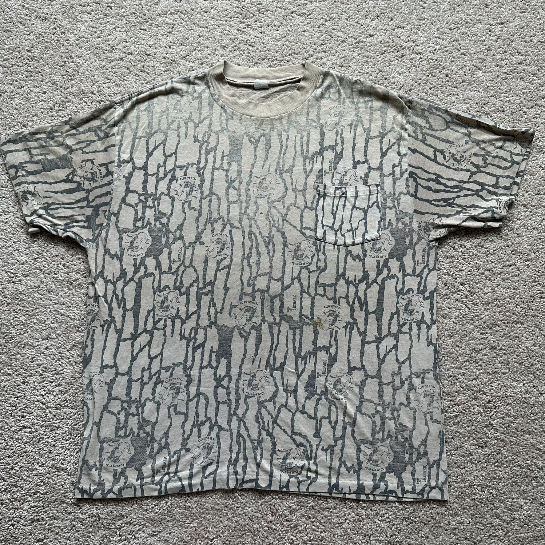 Vintage Vintage 80s Camel TreBark Camo T-Shirt Single Stitch Grunge Size US XL / EU 56 / 4 - 1 Thumbnail