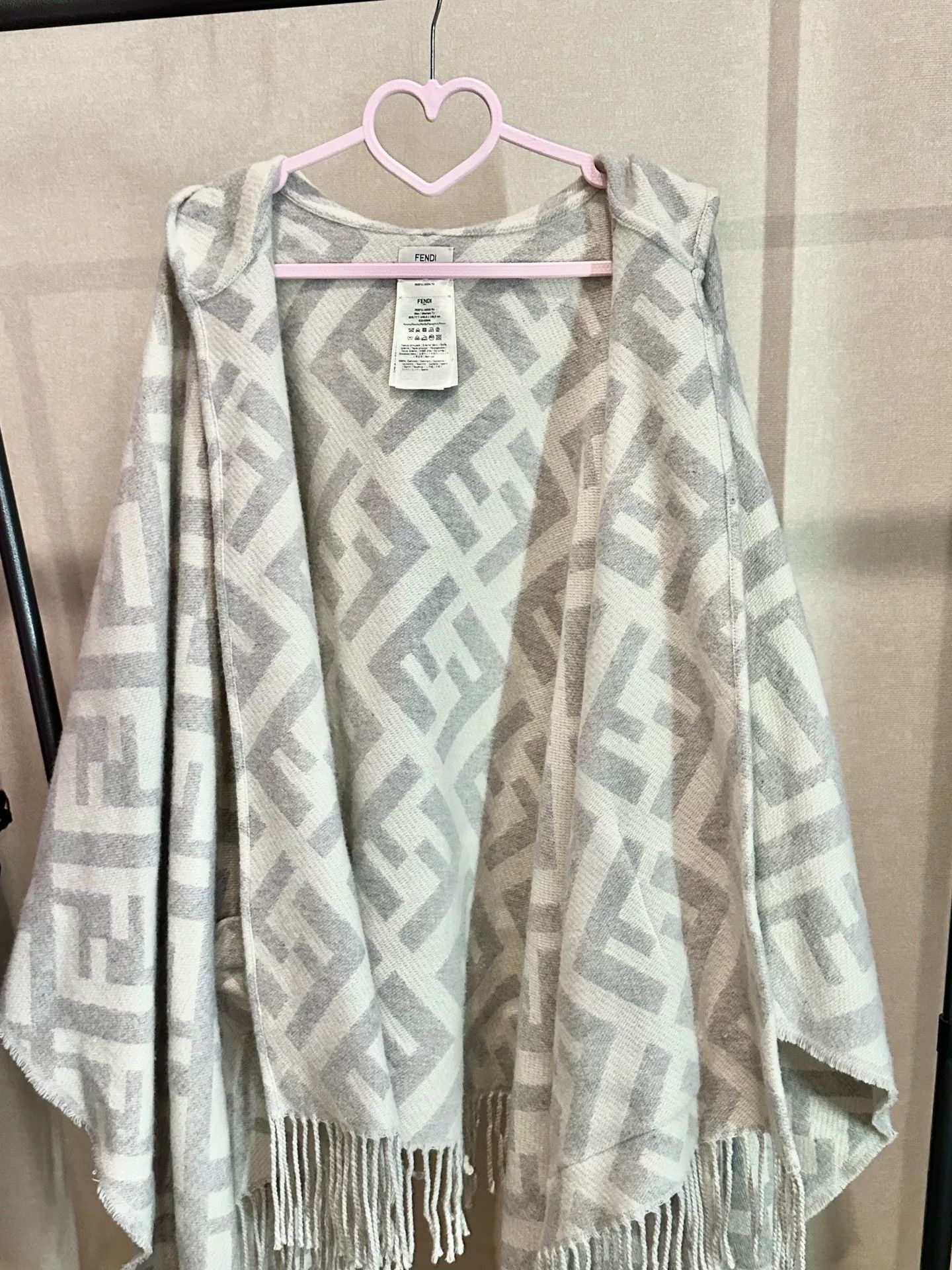 Fendi fendi cashmere cape in light gray Size US M / EU 48-50 / 2 - 1 Thumbnail