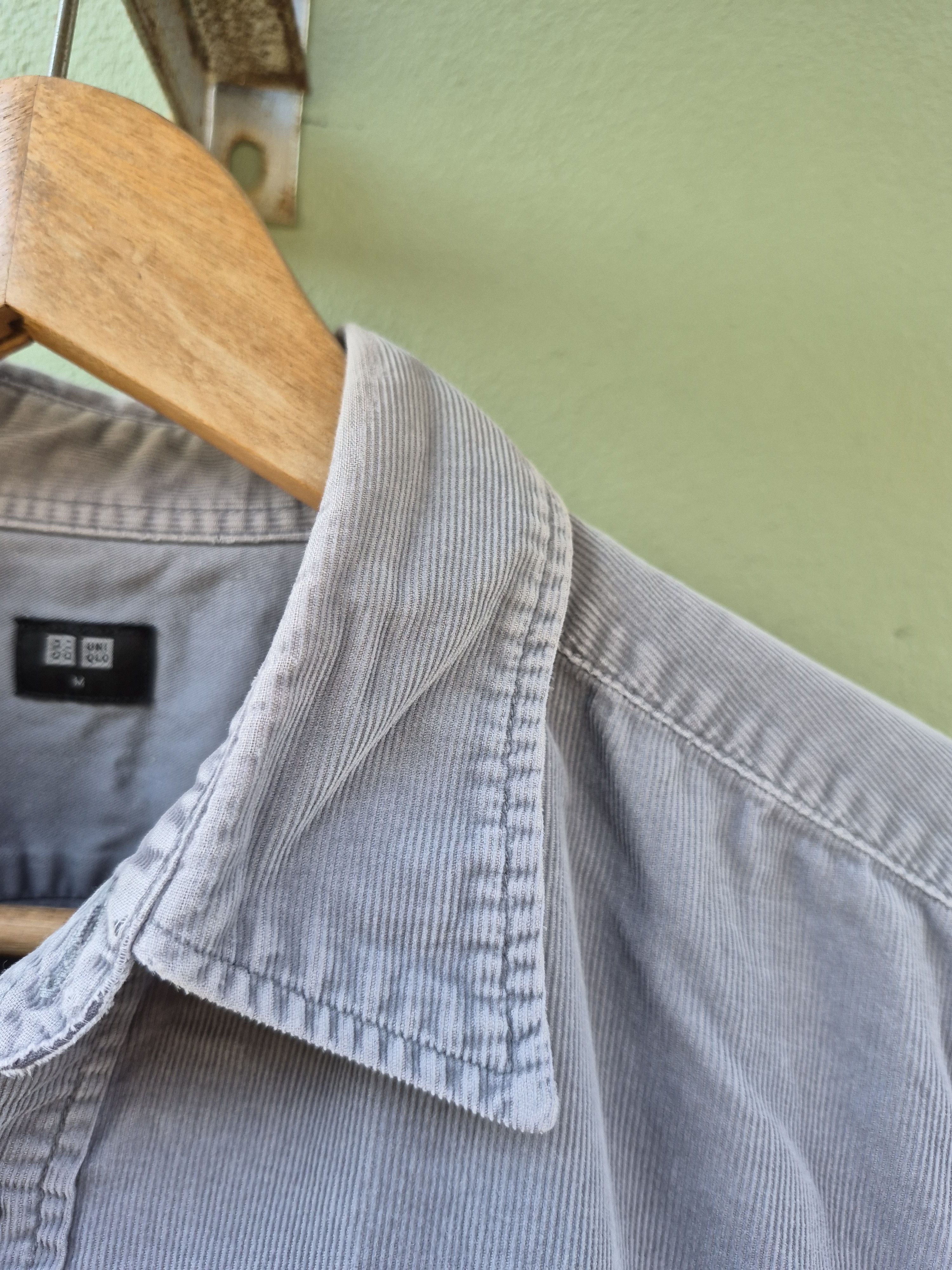 Japanese Brand × Uniqlo 🔥 Uniqlo Corduroy Button Up Casual Shirt Size US M / EU 48-50 / 2 - 5 Thumbnail