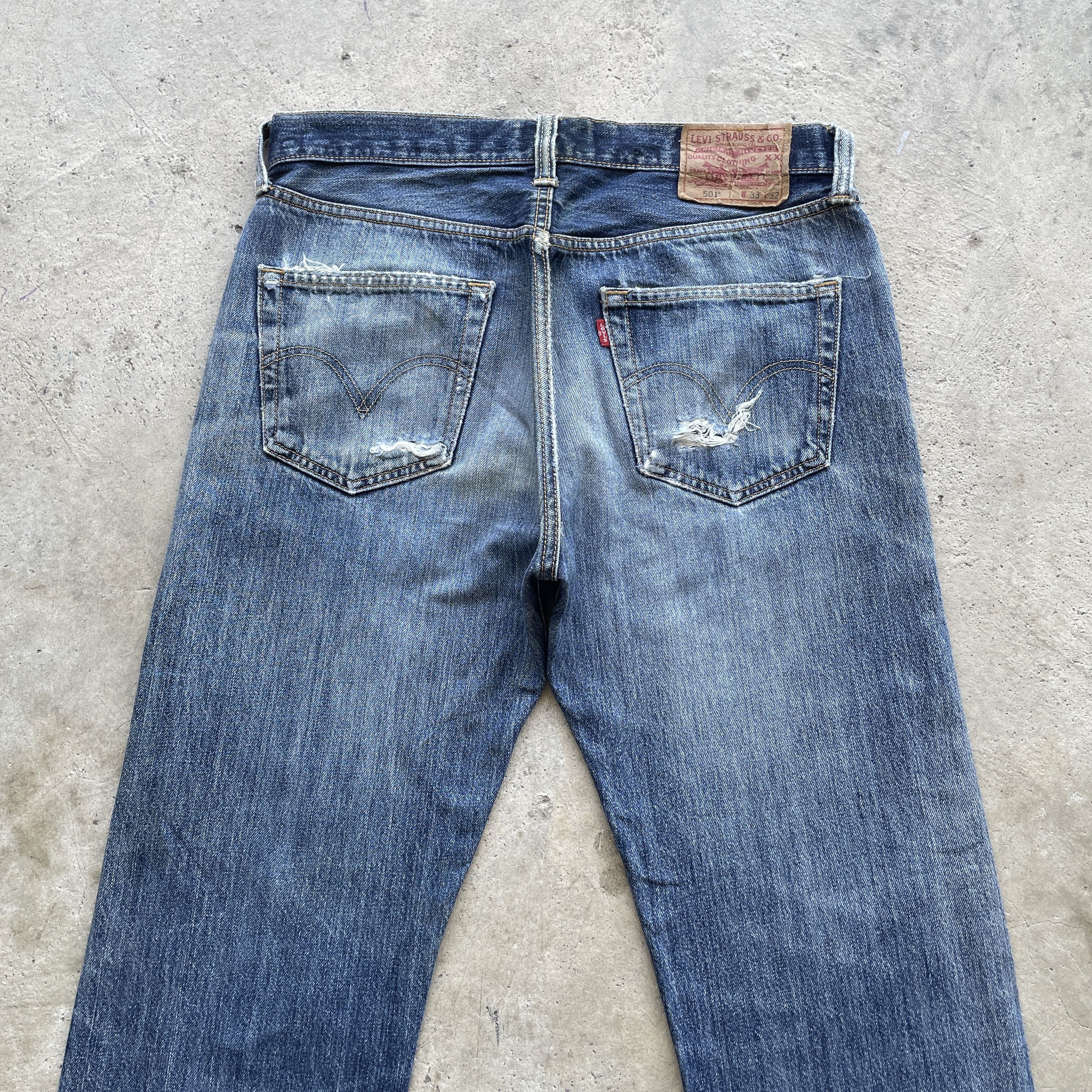 Levi's Vintage Levi’s 501 Faded Distressed Denim Ripped Jeans Pants Size US 32 / EU 48 - 13 Thumbnail