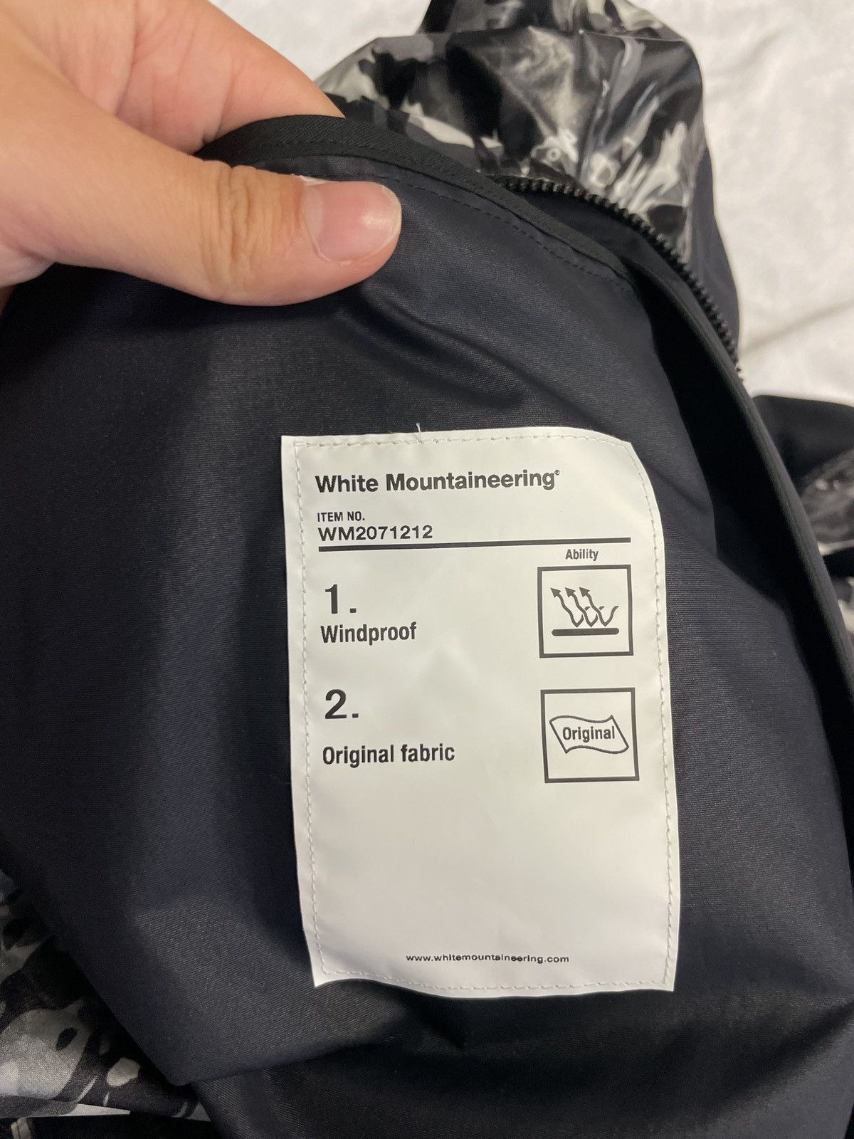 White Mountaineering BLACK AND WHITE PRINTED ZIP UP HOODIE Size US M / EU 48-50 / 2 - 7 Thumbnail