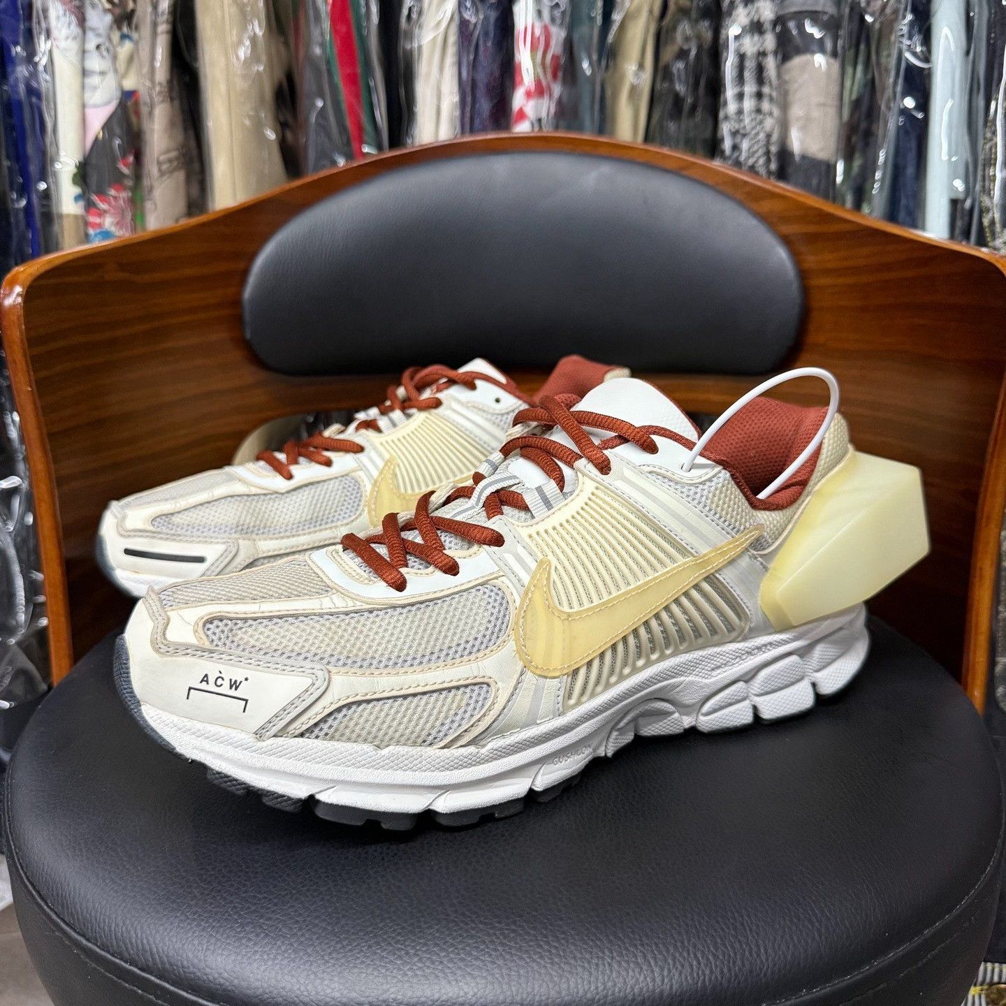 Nike Nike ZOOM 刮刮乐 White Lowtop Sneakers 10 Men Size US 10 / EU 43 - 1 Thumbnail