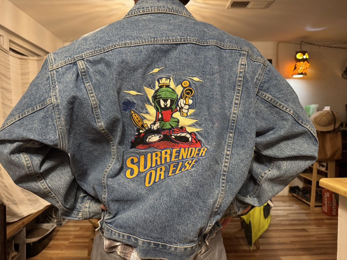 Other Vintage 90s Marvin the Martian Space Gear Denim Jacket Size US S / EU 44-46 / 1 - 1 Thumbnail