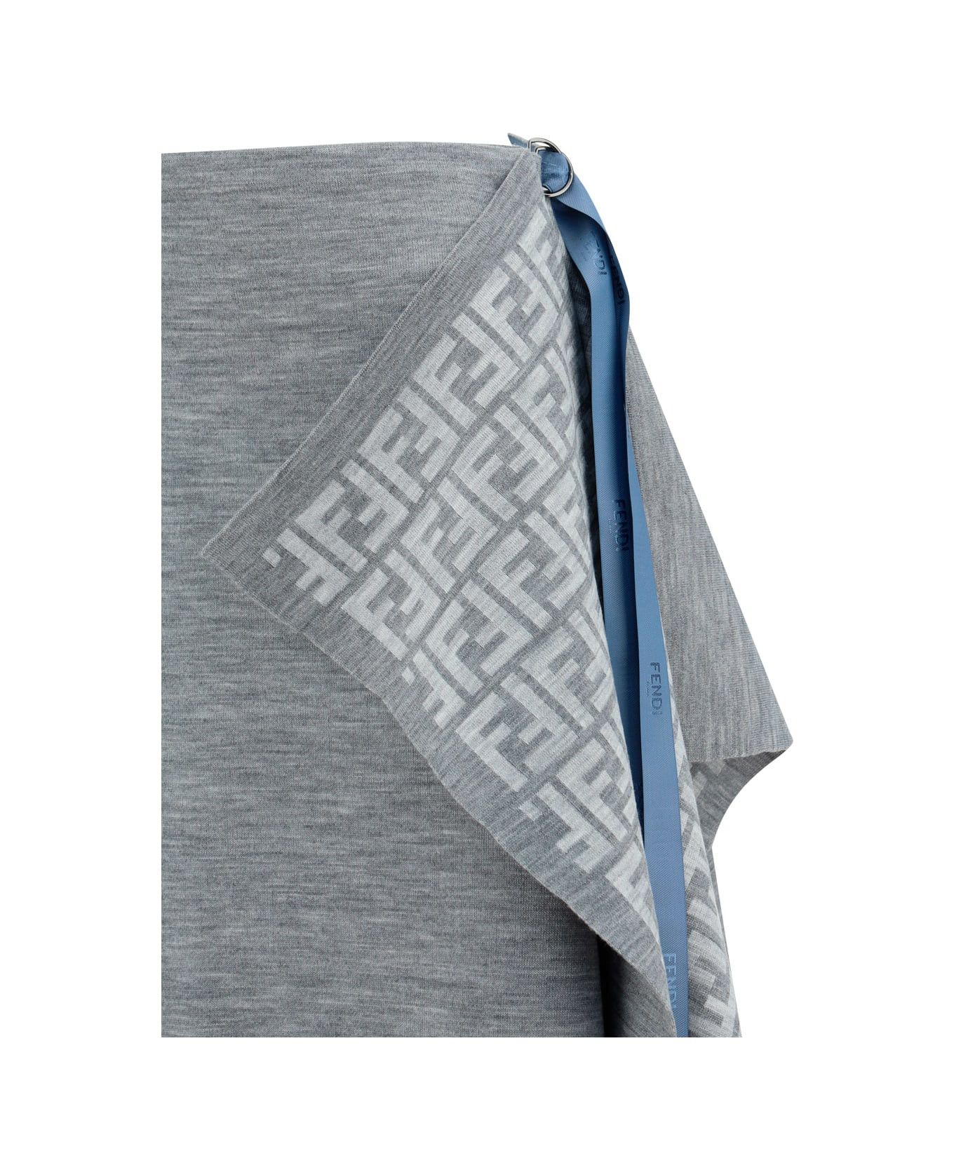 Fendi o1w1db10325 FZQ706 Midi Skirt in Grey Size 26" / US 2 / IT 38 - 3 Thumbnail