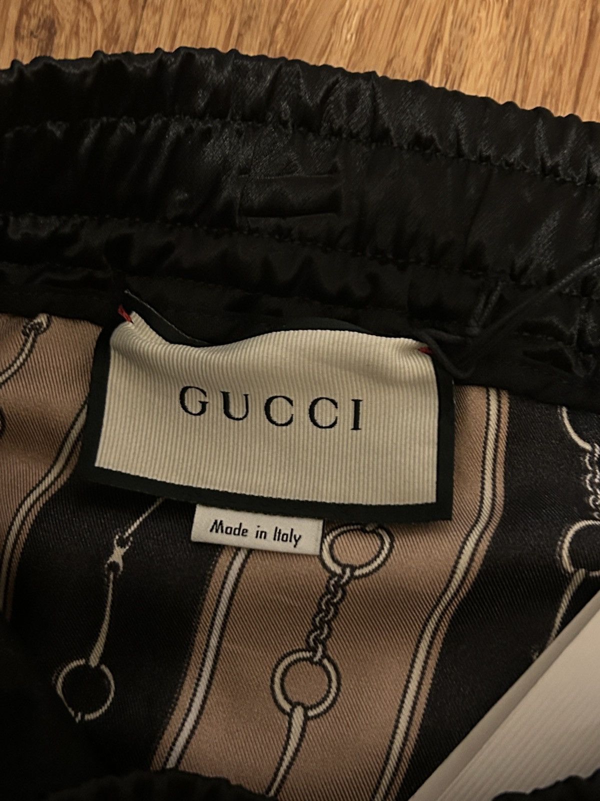 Gucci Gucci Men Chain Link Silk & Acetato Shorts size IT 48 Size US 34 / EU 50 - 3 Thumbnail