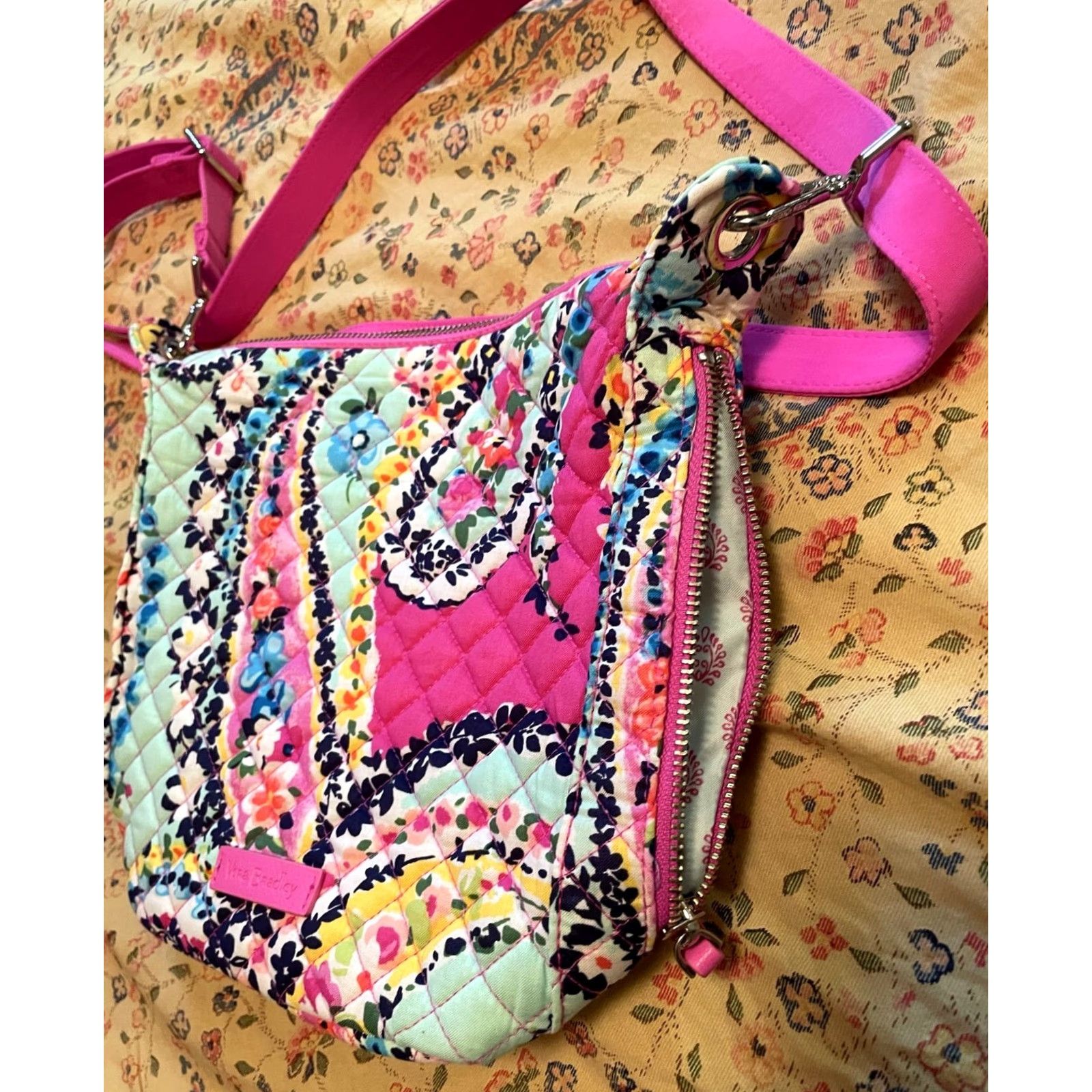 Vera Bradley Vera Bradley Carson Wildflower Paisley Crossbody Purse Pink Blue Colorful Pretty Women Medium Tote Size ONE SIZE - 6 Thumbnail