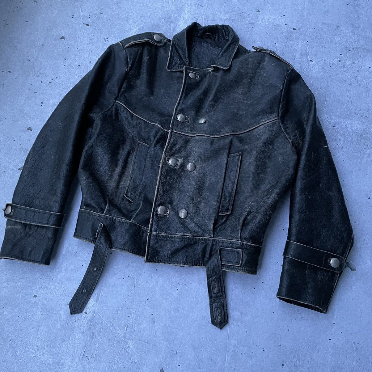 Vintage 🔥very rare🔥80s j-31 vintage leather jacket with iron buttons Size US L / EU 52-54 / 3 - 4 Thumbnail