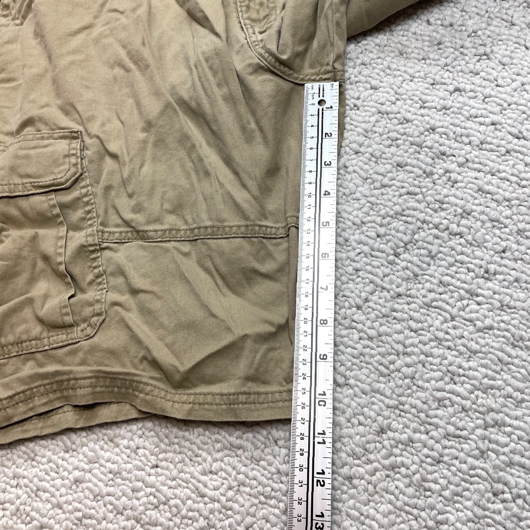 Wrangler Wrangler Cargo Shorts Mens 44 Relaxed Fit Beige Brown Pockets Inseam 910" Adult Size US 44 / EU 60 - 5 Thumbnail