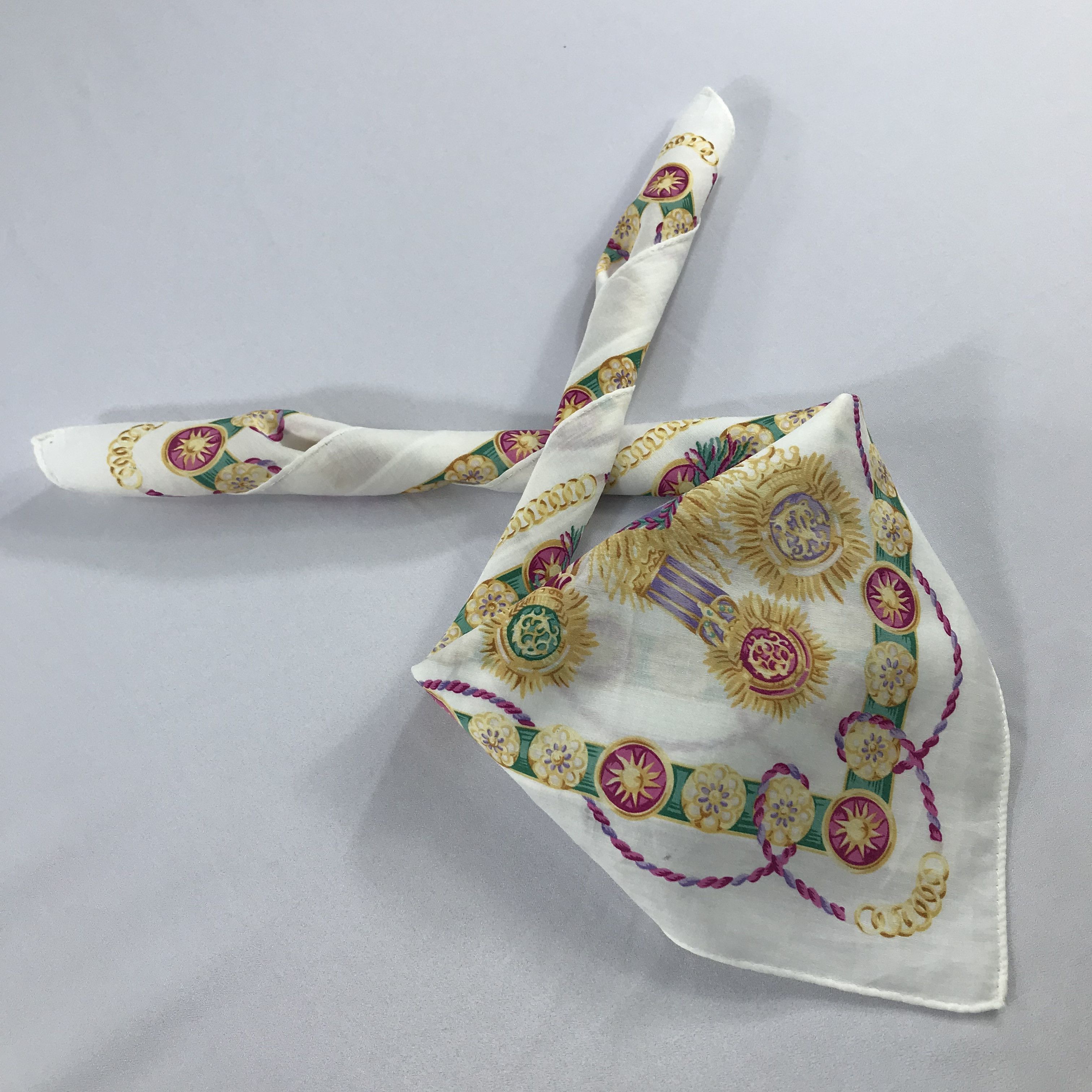 Vintage Vintage Bandana / Handkerchief / Neckerchief - S2508 Size ONE SIZE - 4 Thumbnail