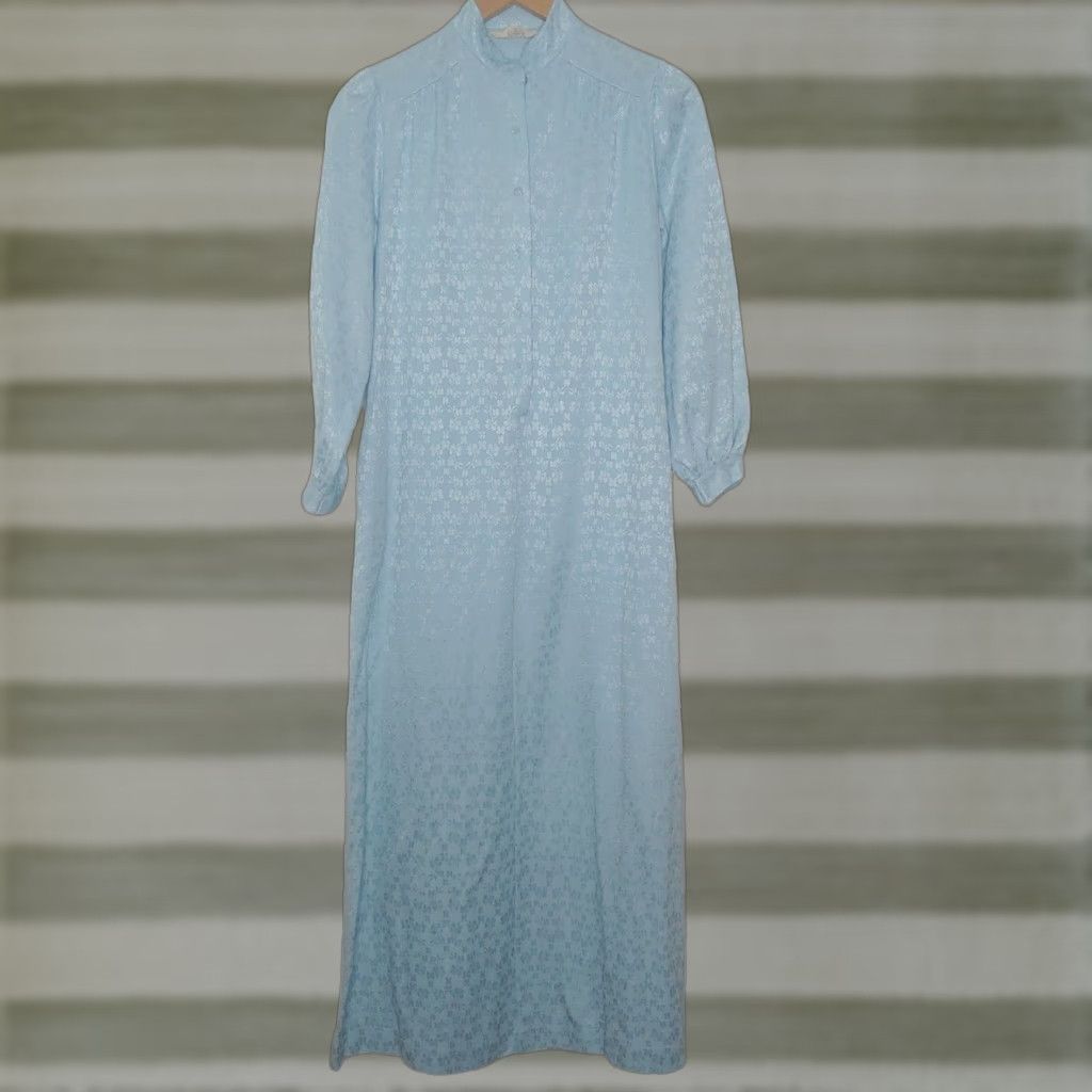 Vintage VINTAGE Vanity Fair Robe Long Gown Nightgown Blue Floral Button Up Collared Granny Womens XS-XL Size ONE SIZE - 1 Thumbnail