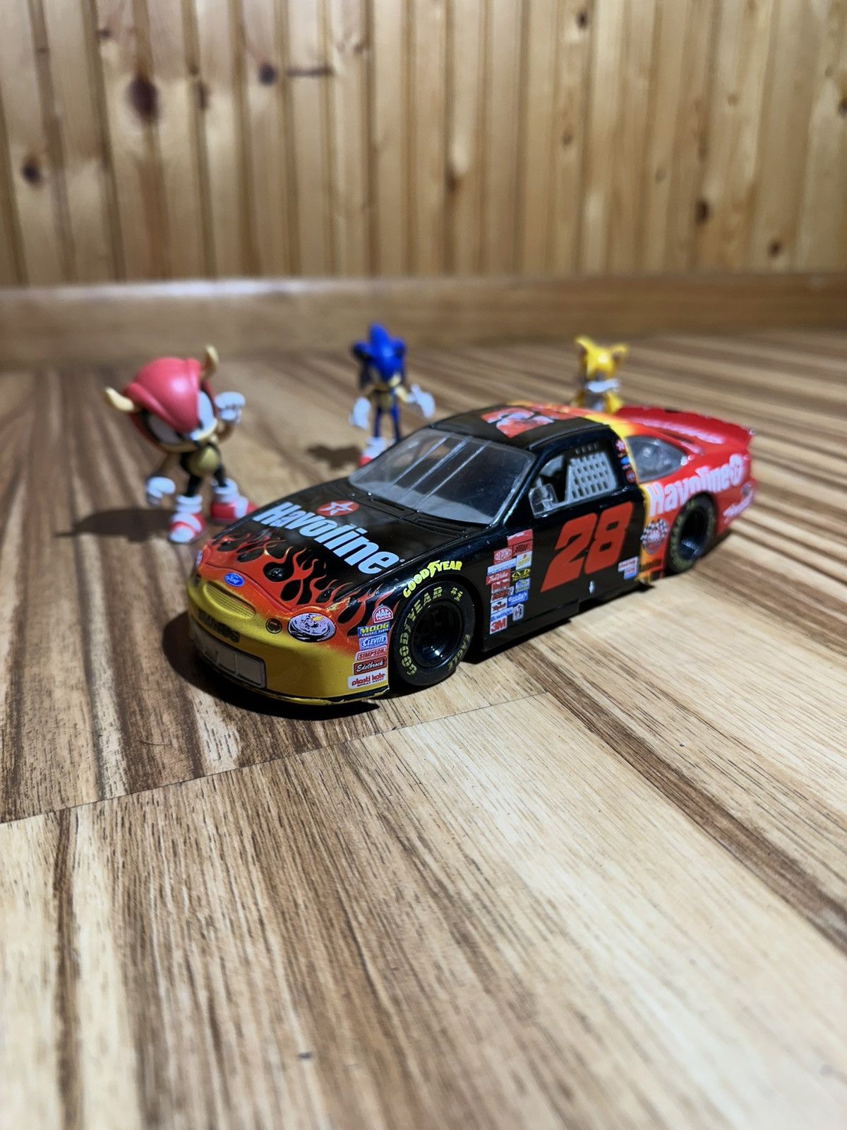 Other 1999 Taurus Dynamic Red flamesNascar #28 with sonic Figures Size ONE SIZE - 1 Thumbnail