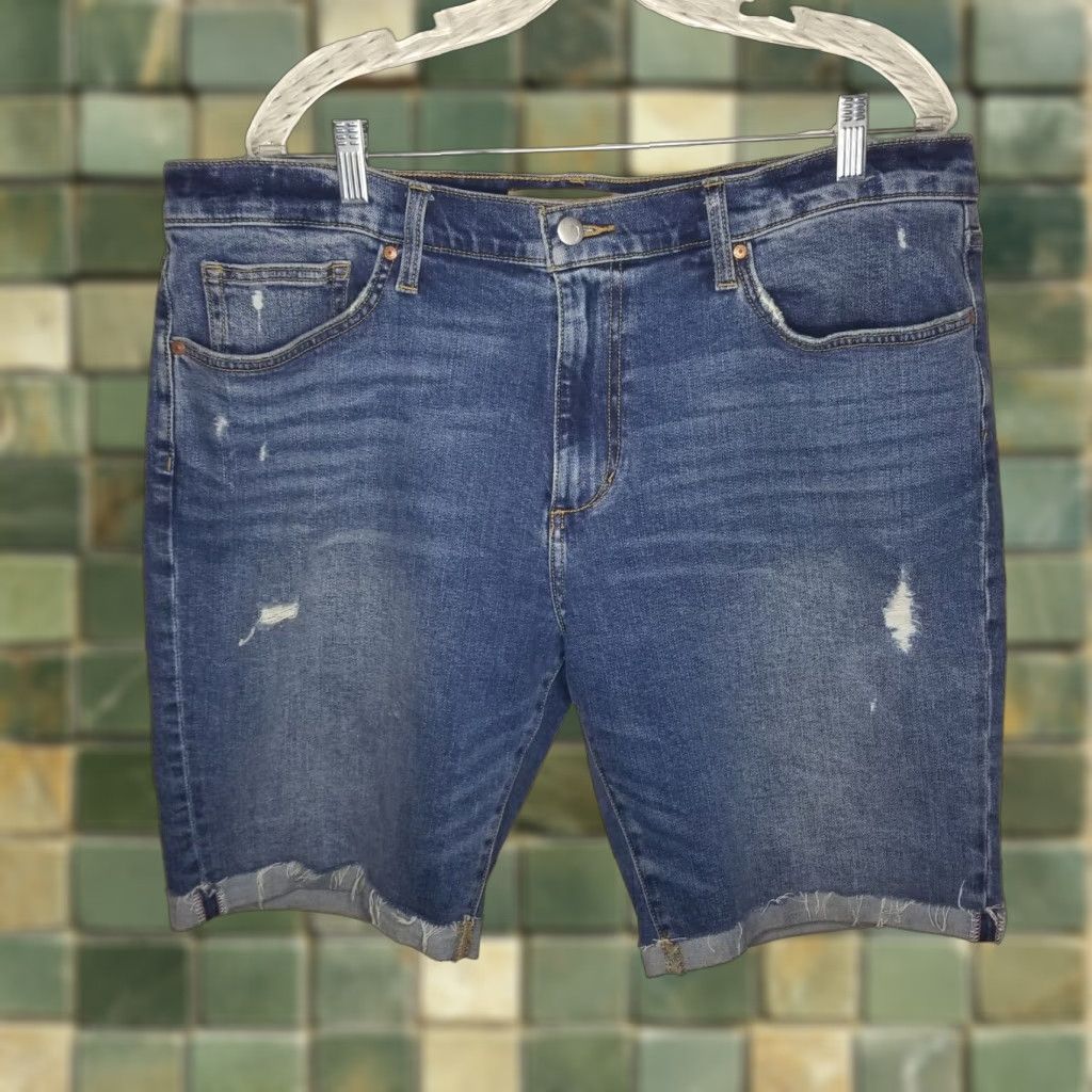 Vintage Joes Distressed Boyfriend Blue Jean Shorts Womens Size 38 Cuffed Size 26" / US 2 / IT 38 - 1 Thumbnail