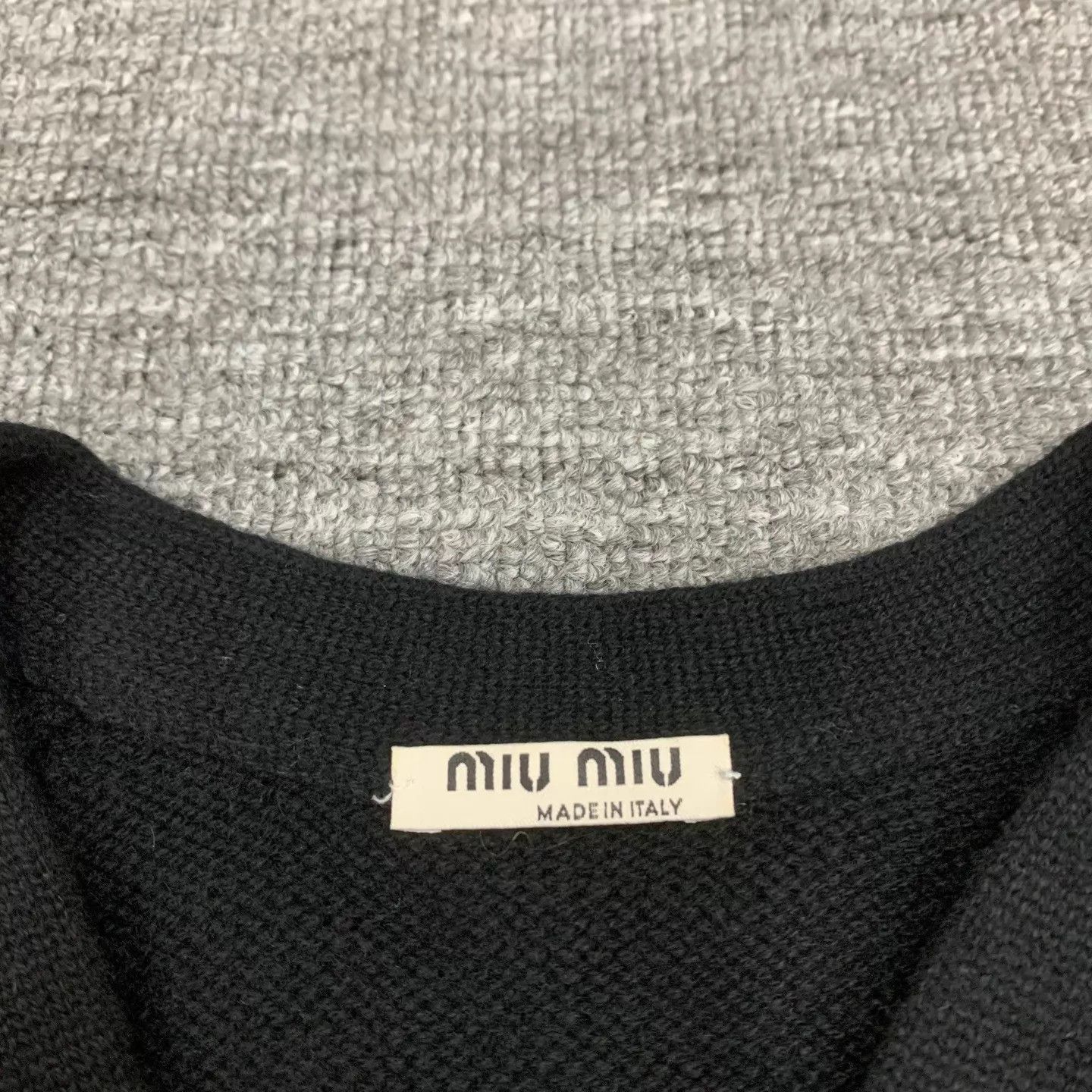 Miu Miu MIU MIU Women's Black Cashmere Short Sleeve Cardigan 40 Size S / US 4 / IT 40 - 4 Thumbnail