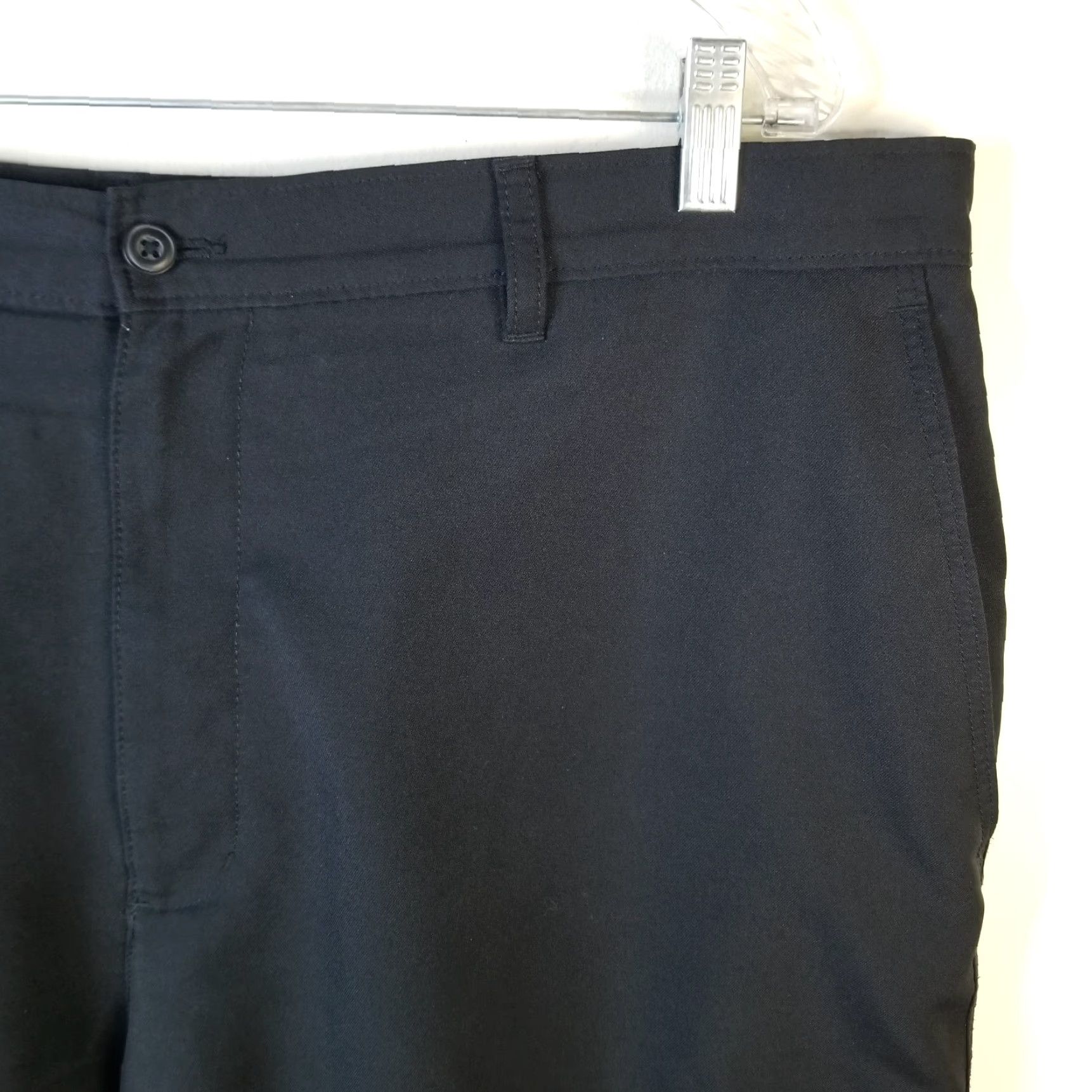 PGA Tour PGA TOUR Shorts Chino Golf Men Black Size 40 Regular Mens Size US 40 / EU 56 - 2 Thumbnail