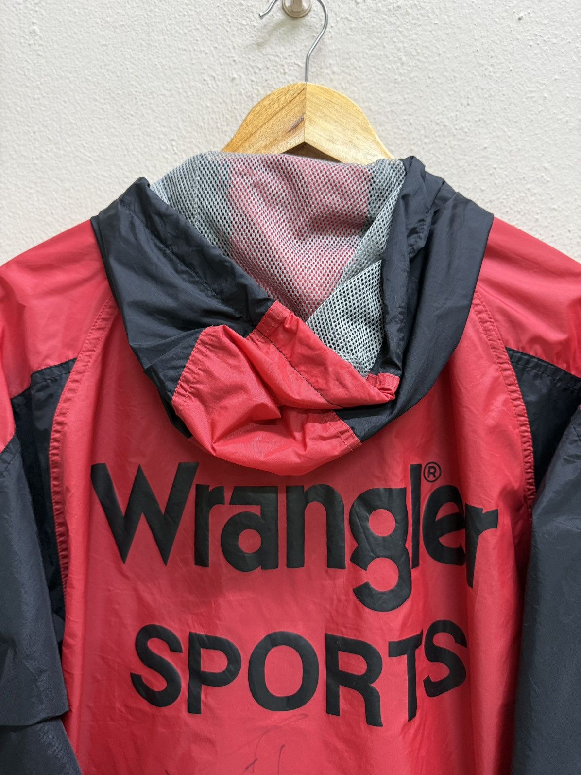 Wrangler VINTAGE 90s WRANGLER SPORTS BIGLOGO HIT COACH WINDBREAKER Size US XL / EU 56 / 4 - 21 Thumbnail