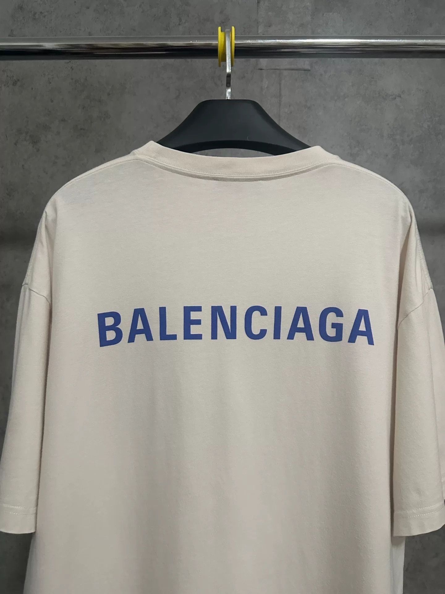 Balenciaga Balenciaga Short-Sleeve Logo Print T-Shirt Size US M / EU 48-50 / 2 - 5 Thumbnail