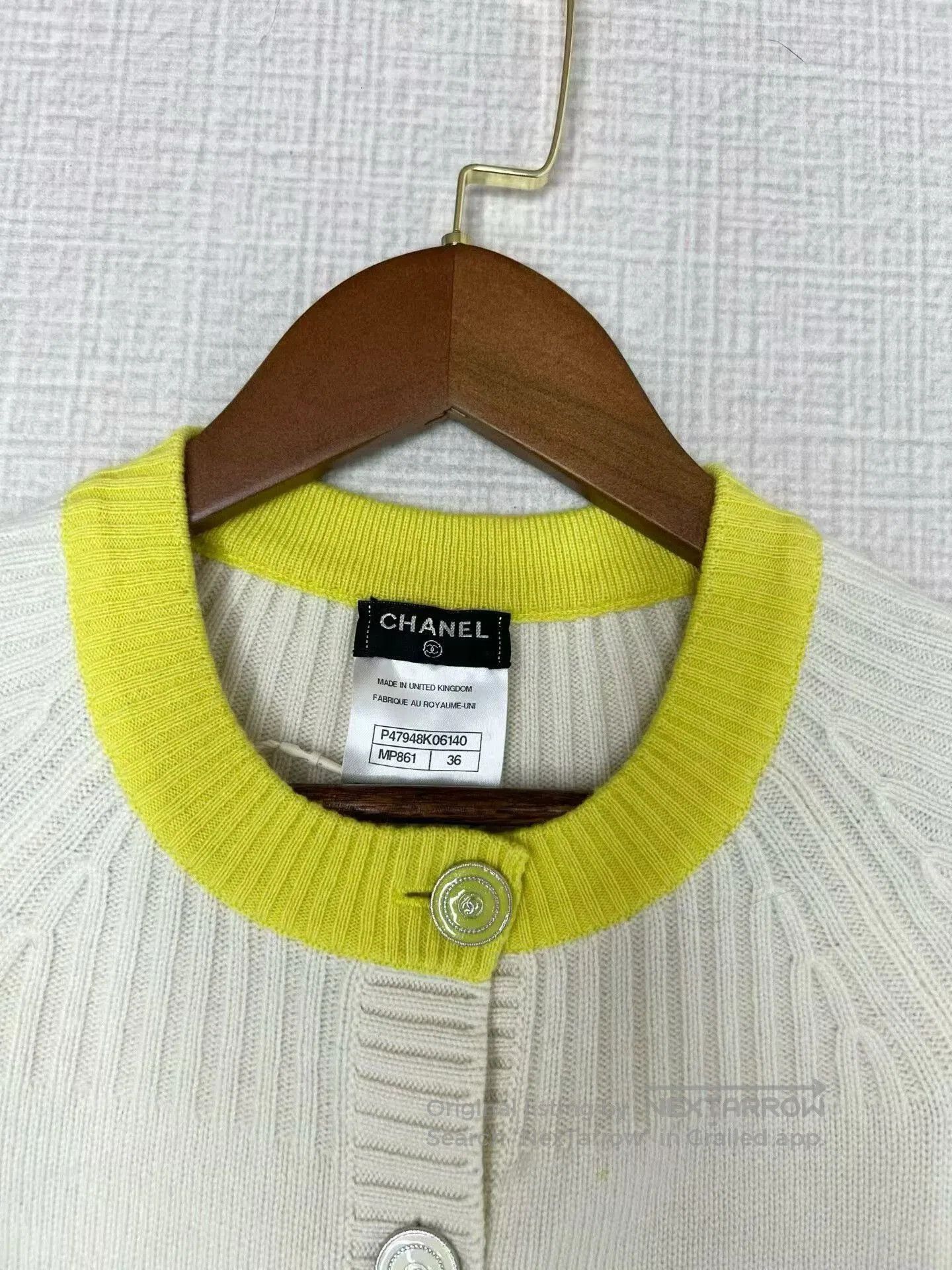Chanel Chanel Cardigan Sweater with Yellow Trim. Size XS / US 0-2 / IT 36-38 - 4 Thumbnail