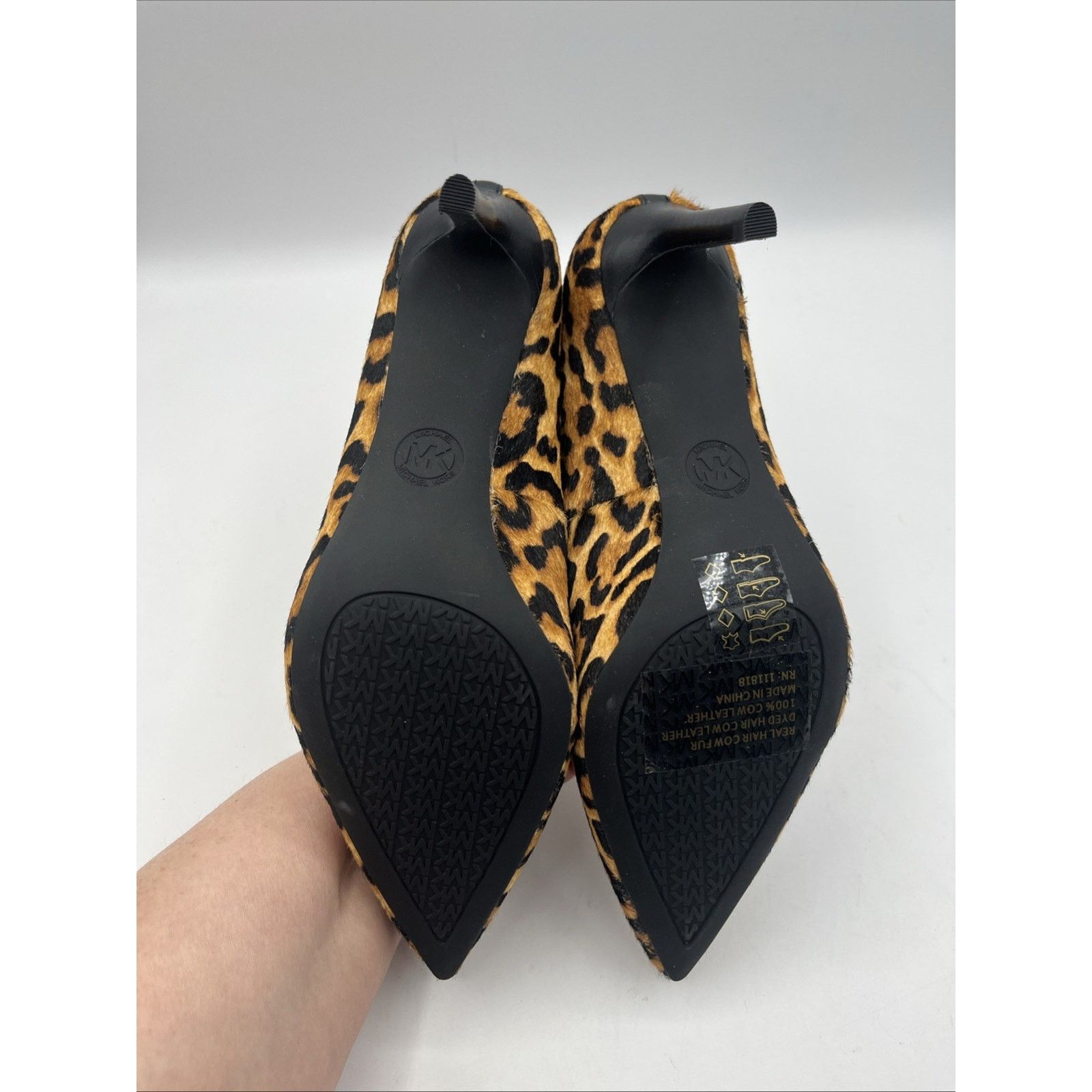 Michael Kors Michael Kors Alina Flex Pump Cheetah Haircalf 6.5, Pointed Size US 6.5 / IT 36.5 - 7 Thumbnail