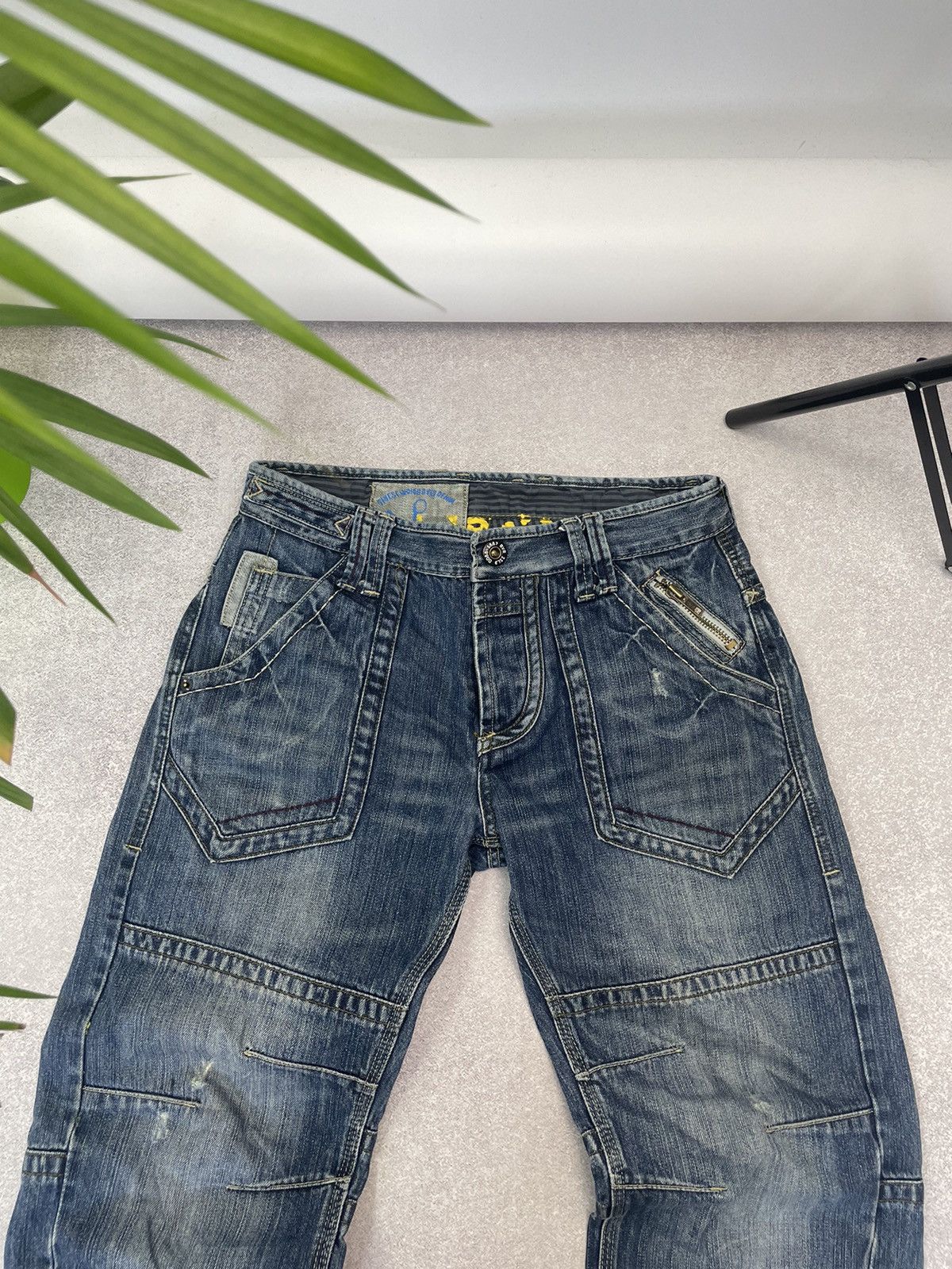 Vintage Jeans Dirty Pants faded crash denim thrashed y2k distressed Size US 30 / EU 46 - 6 Thumbnail