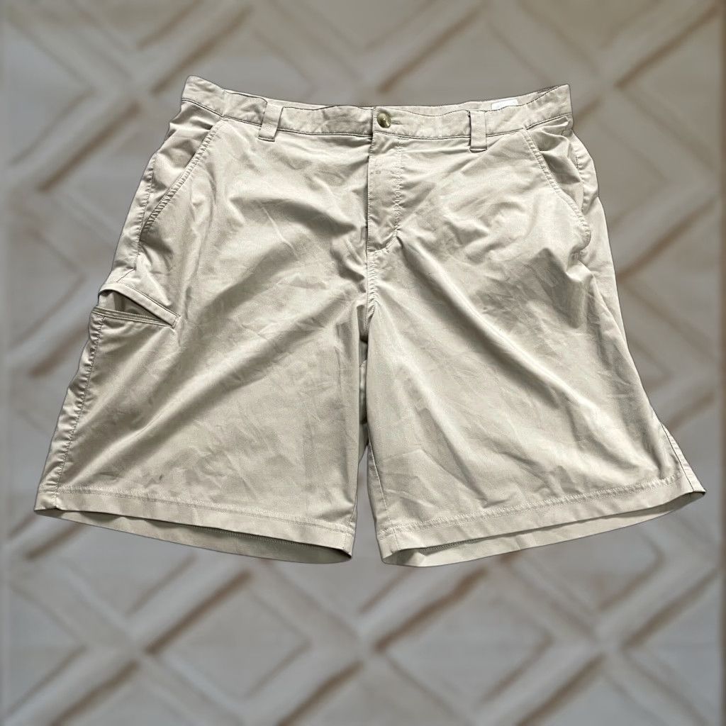 Vintage Columbia PFG Omni Shield Shorts 40x9 Beige Stretch Active Outdoor Golf Men Size US 38 / EU 54 - 1 Thumbnail