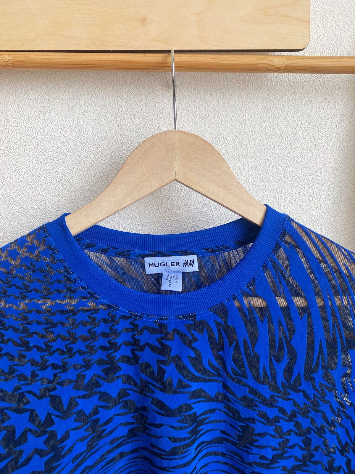 H&M × Mugler × Thierry Mugler Mugler x H&M Swirling Star Mesh T-Shirt Size US M / EU 48-50 / 2 - 9 Thumbnail