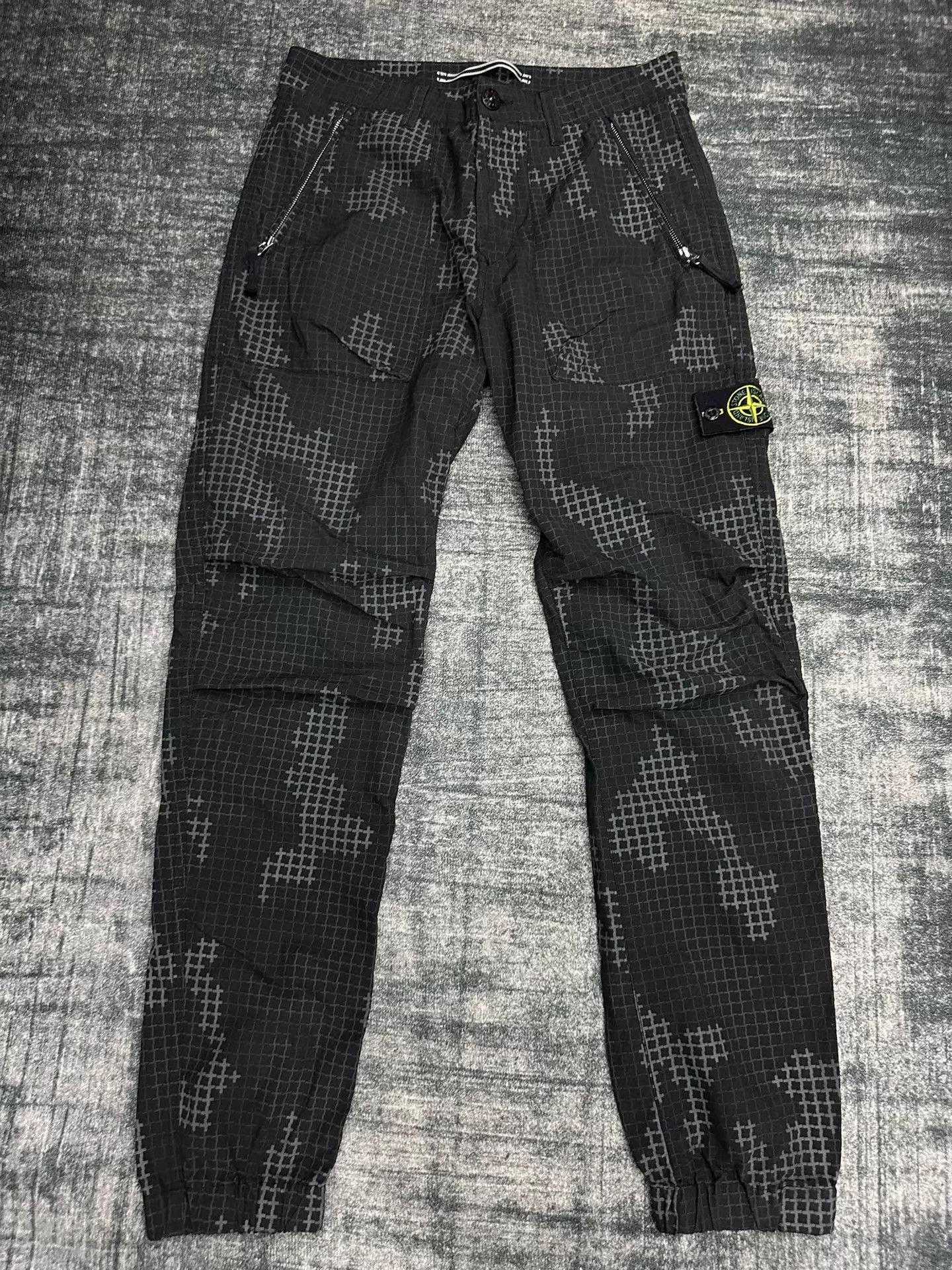 Stone Island SI 17fw Multi-Pocket Digital Grid Camo Black W29/M Size US 29 - 1 Thumbnail