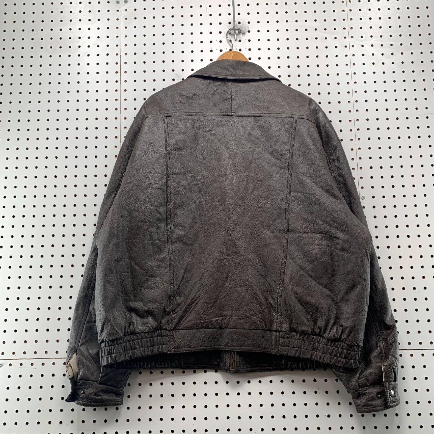 Vintage VINTAGE Life Members Bomber Jacket Mens 2XL Brown River Map Liner Jacket Size US XXL / EU 58 / 5 - 2 Thumbnail