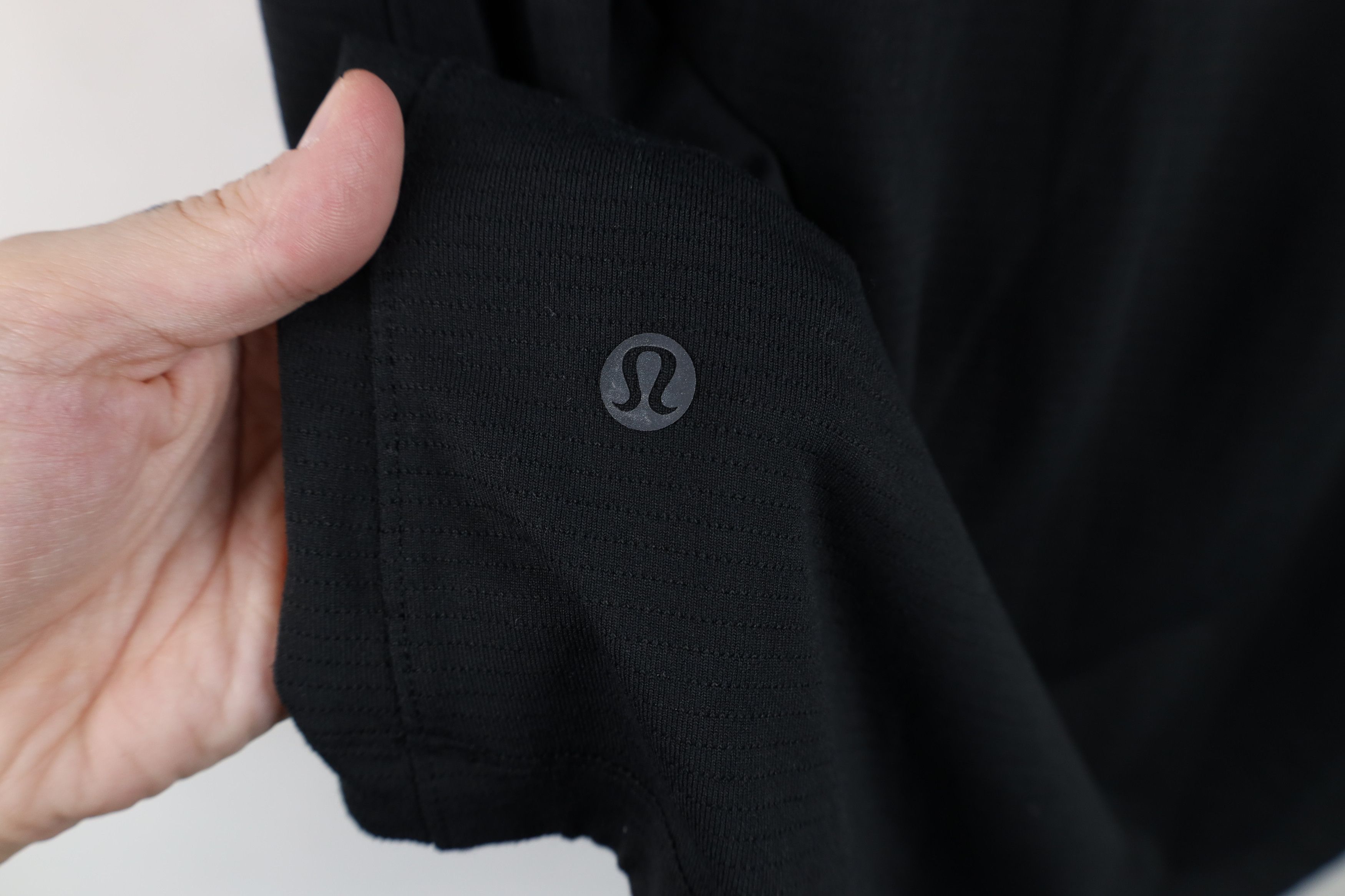 Lululemon × Vintage Lululemon Vent Tech Short Sleeve Gym Training T-Shirt Black Size US M / EU 48-50 / 2 - 9 Thumbnail