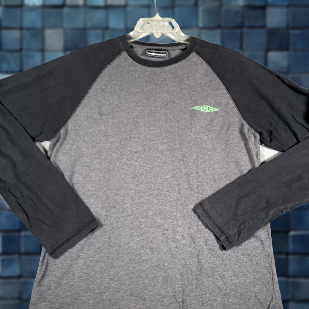 The Hundreds The Hundreds Shirt Mens XL Gray Black Raglan Long Sleeve Logo Skatewear Size US XL / EU 56 / 4 - 1 Thumbnail