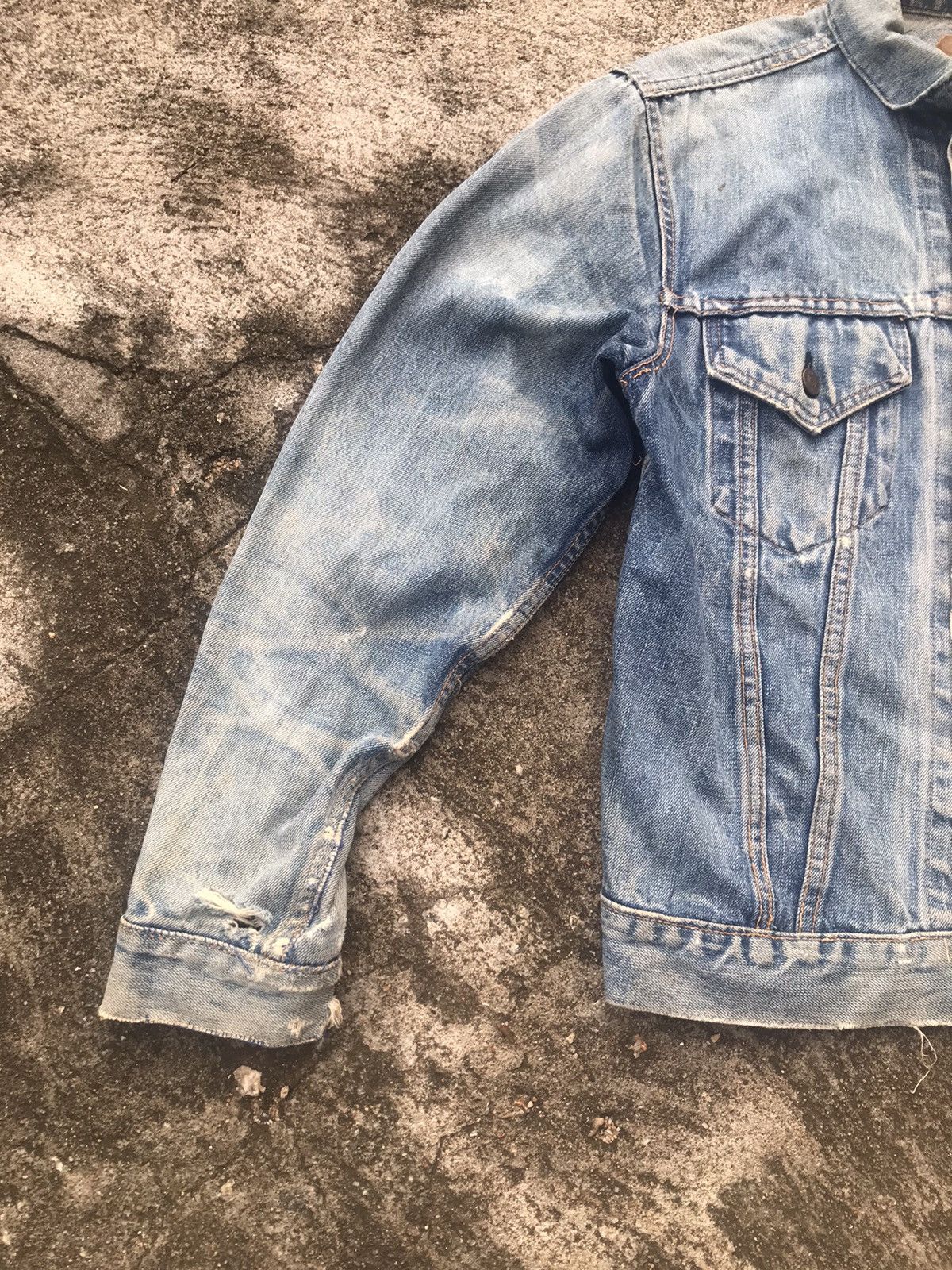 Levi's True Vintage Distressed Levis Trucker Jacket Big E Size US S / EU 44-46 / 1 - 3 Thumbnail