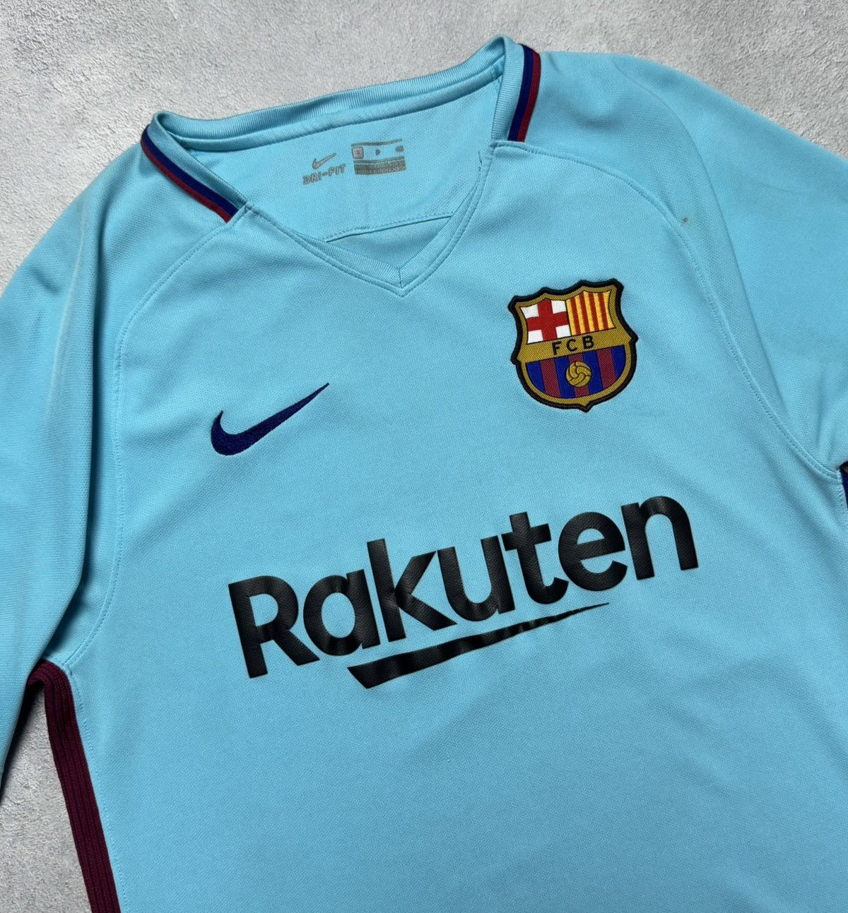 Nike Barcelona 2017 2018 Away Shirt Soccer Jersey Nike Size US S / EU 44-46 / 1 - 3 Thumbnail