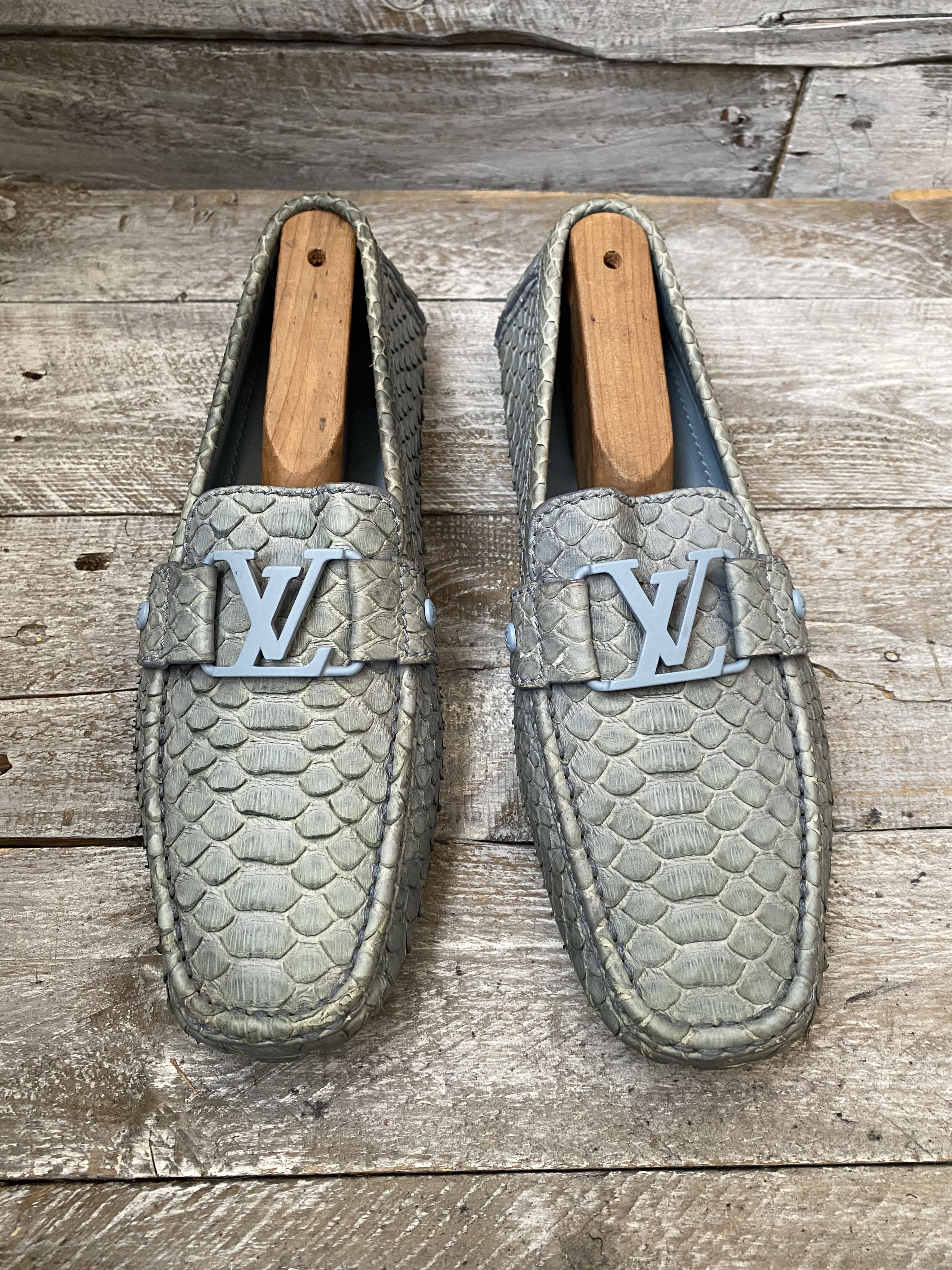 Designer × Louis Vuitton Louis vuitton monte carlo python moccasin leather loafers Size US 8 / EU 41 - 2 Thumbnail