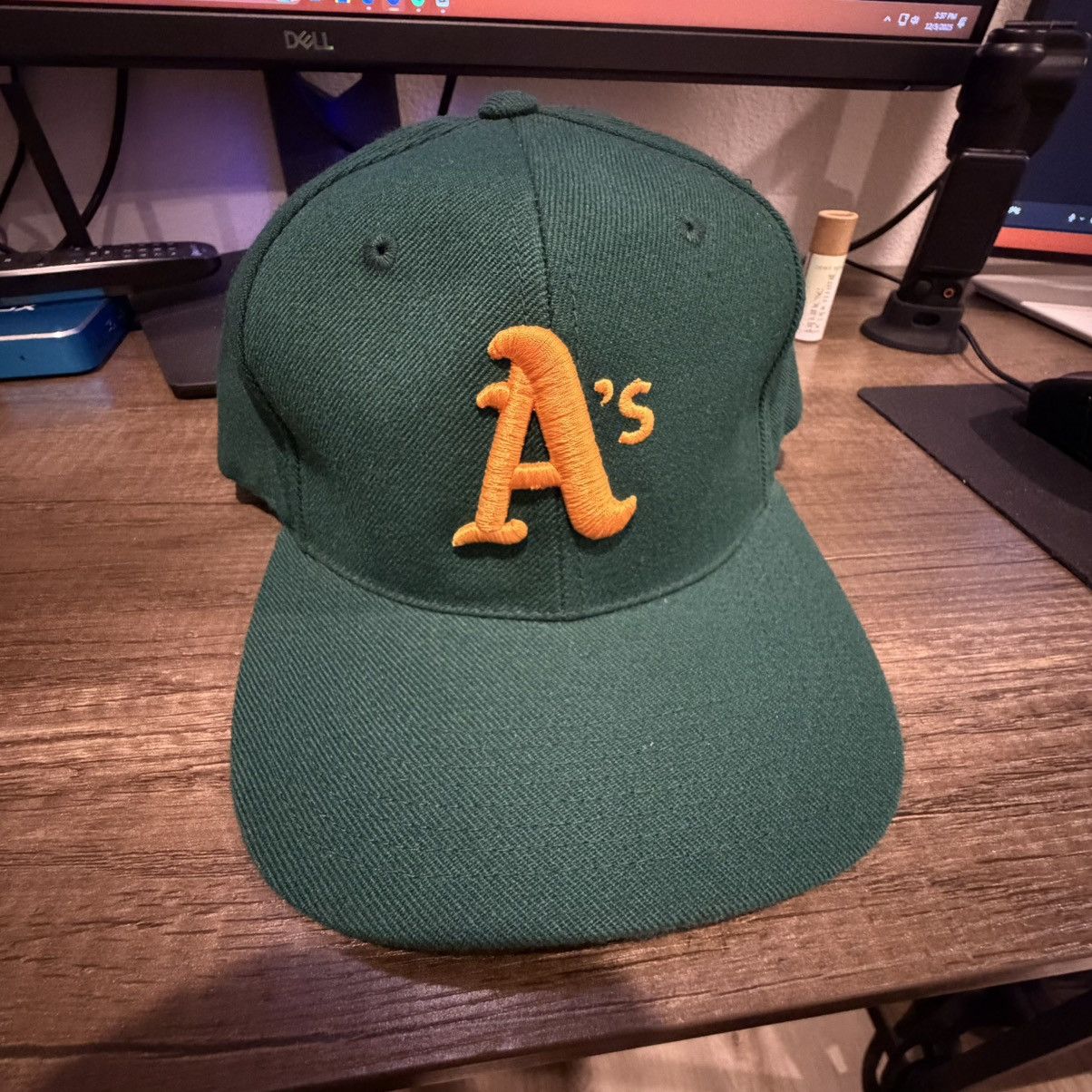 Vintage 1991 Twins Enterprise "Oakland Athletics" Snapback - OS Size ONE SIZE - 1 Thumbnail