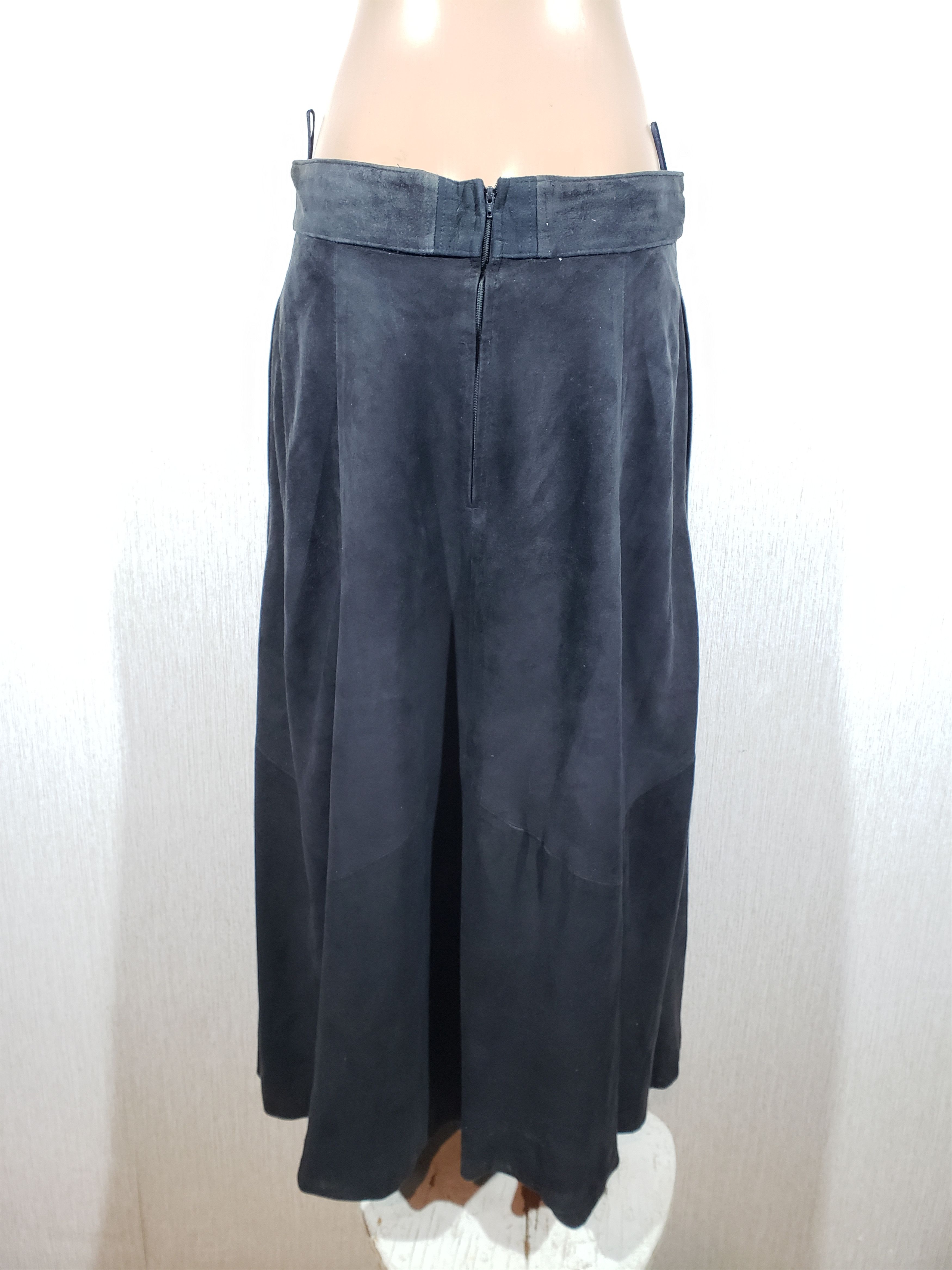 Genuine Leather Flared blue leather skirt. Blue suede skirt. Size 33" - 4 Thumbnail