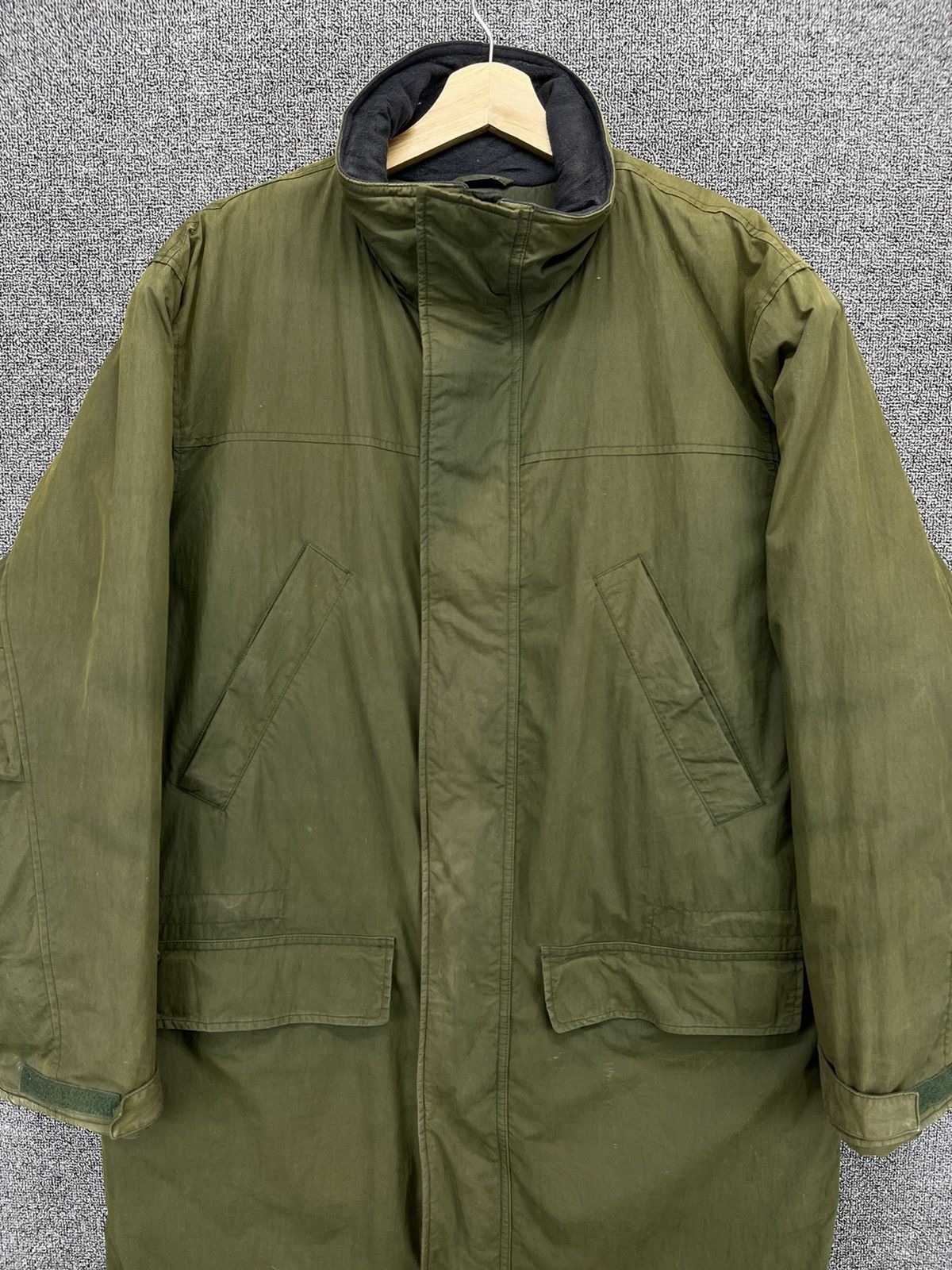 L.L. Bean Vintage L.L. Bean Military Army Trashed Long Jacket Size US M / EU 48-50 / 2 - 2 Thumbnail
