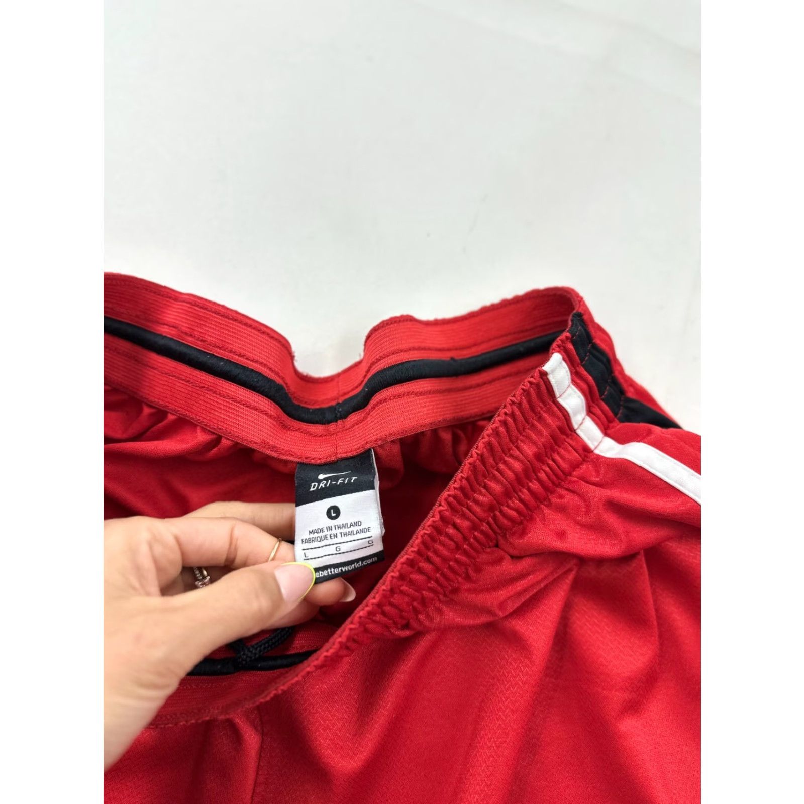 Nike Nike Shorts Mens Large Red Dri-Fit Basketball Cross Training 646422-657 Fashion Athletic Pockets 9.25 Inseam Spring Summer Size US 33 - 6 Thumbnail