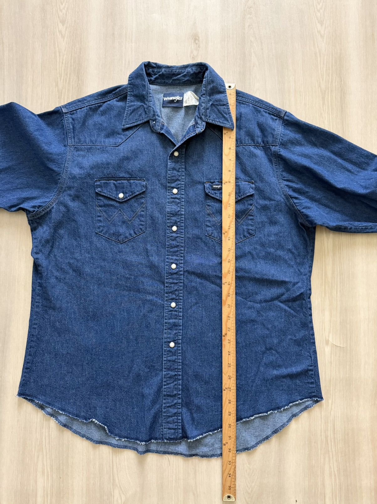 Vintage Vintage Wrangler Denim Pearl Snap Western Shirt Sz XL Size US XL / EU 56 / 4 - 4 Thumbnail