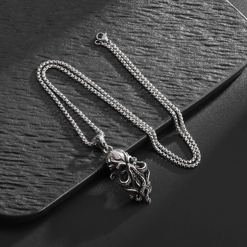 Vintage Vintage Skull Octopus Necklace Size ONE SIZE - 4 Thumbnail