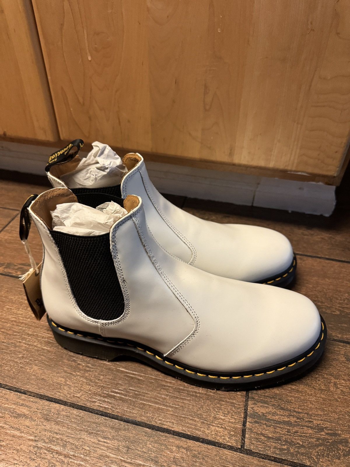Dr. Martens Dr. Martens White Chelsea Boots Size US 12 / EU 45 - 1 Thumbnail