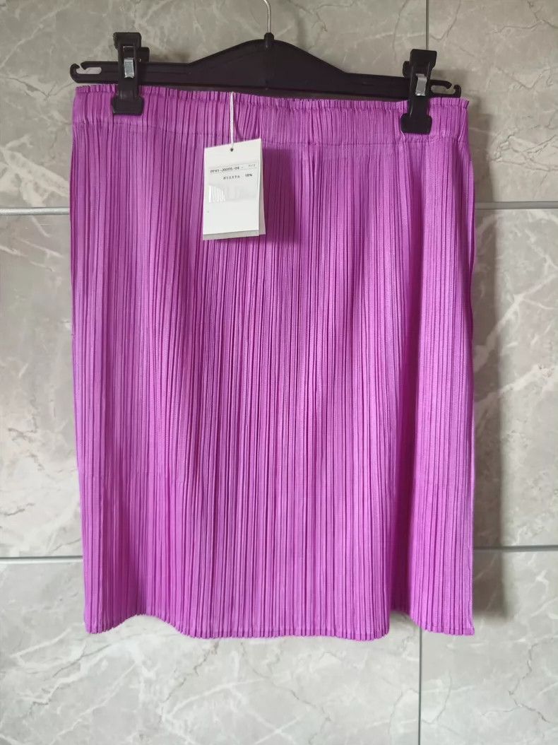 Issey Miyake Issey Miyake size:one size Pink Qingshan limited edition m Size 31" - 2 Thumbnail