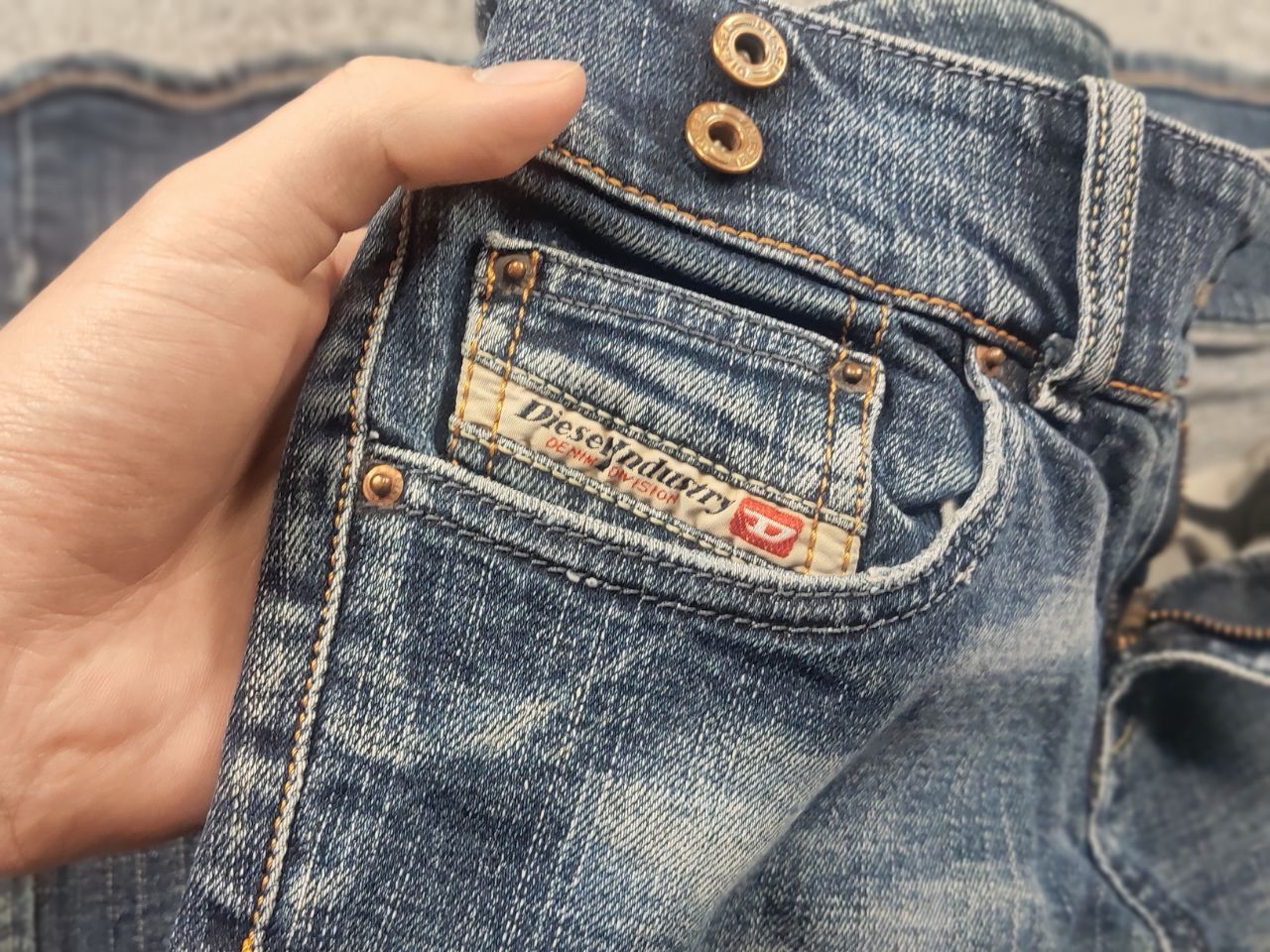 Diesel Vintage Diesel Belted low Rise jeans Flared bootcut Y2K Size 29" - 14 Thumbnail