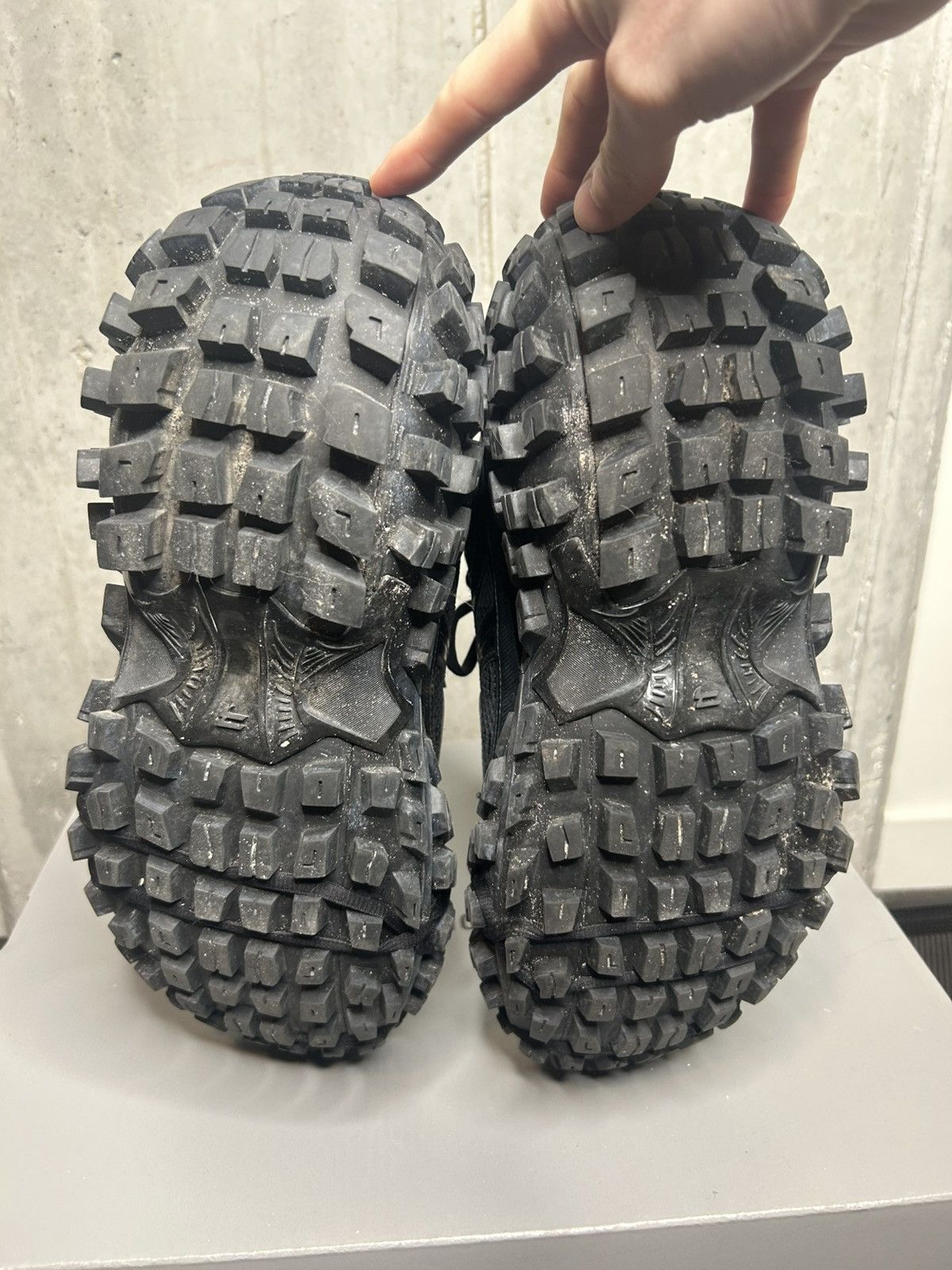 Balenciaga Balenciaga Defender Sneakers Size US 11 / EU 44 - 5 Thumbnail