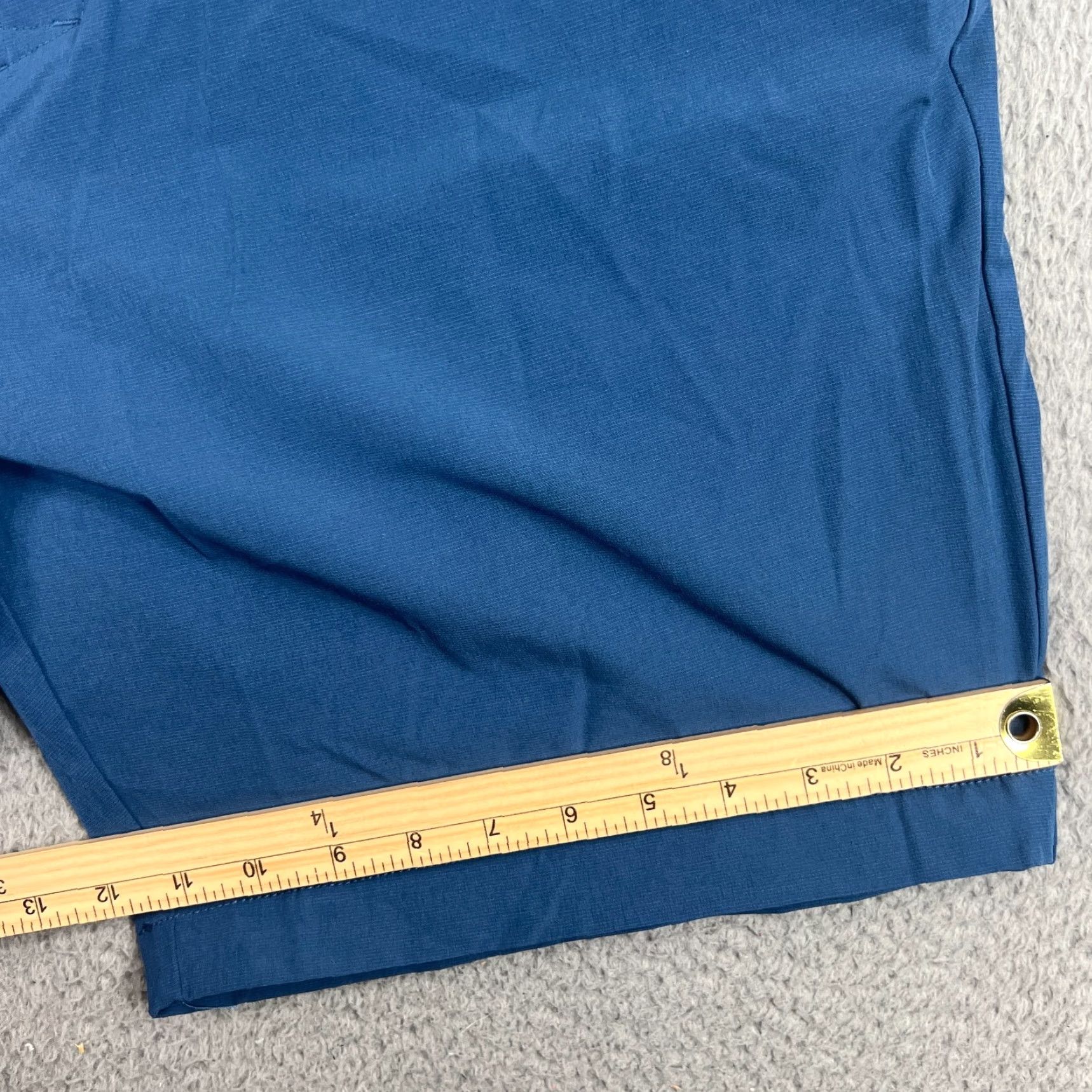 Banana Republic Banana Republic Shorts Mens 38 Blue Comfort Chino Flat Front Stretch Wicking NWT Casual Size US 38 / EU 54 - 2 Thumbnail