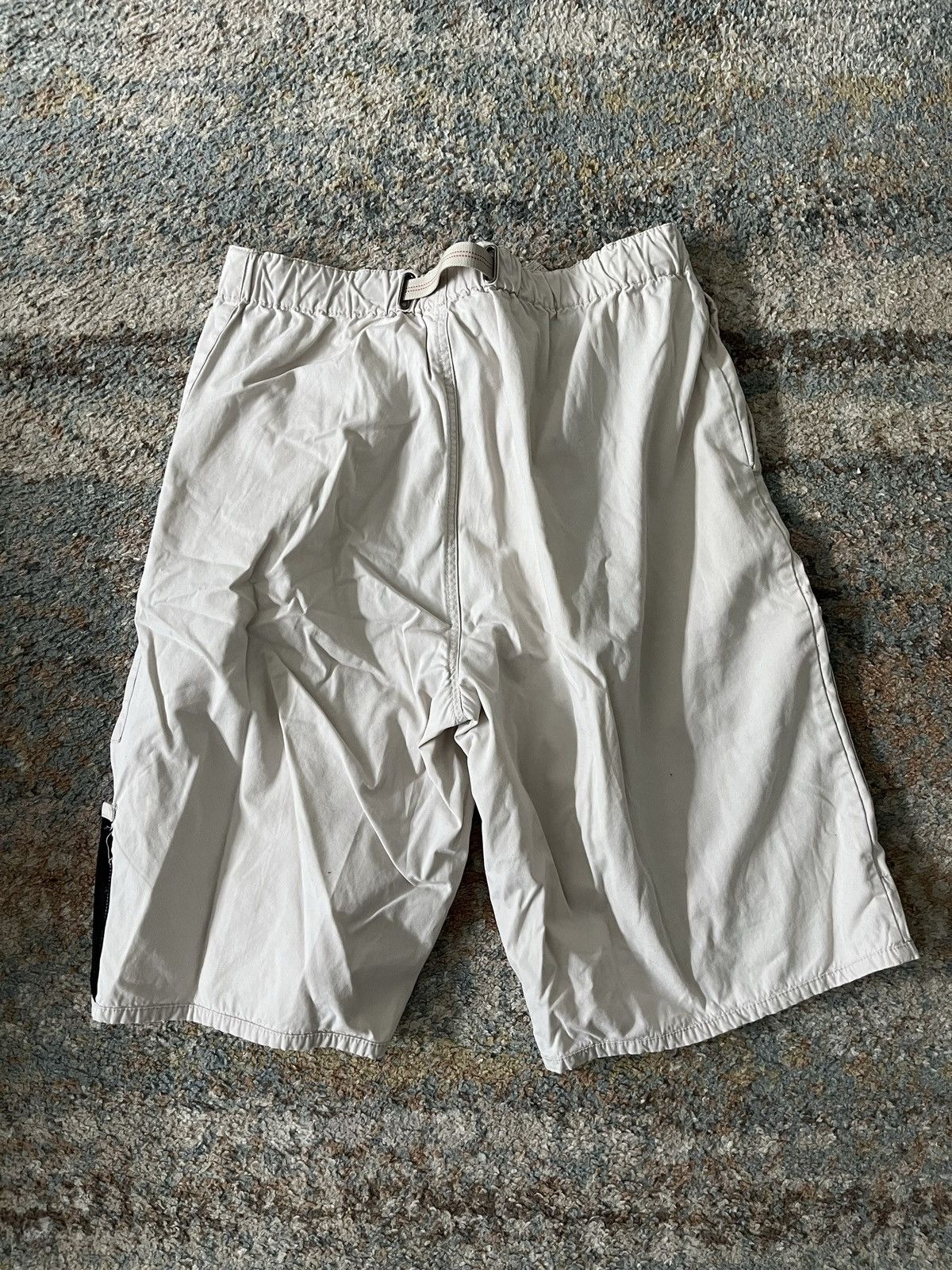 Tommy Hilfiger Vintage Tommy Hilfiger Cargo Shorts 34 Beige Buckle Mesh Size US 34 / EU 50 - 10 Thumbnail