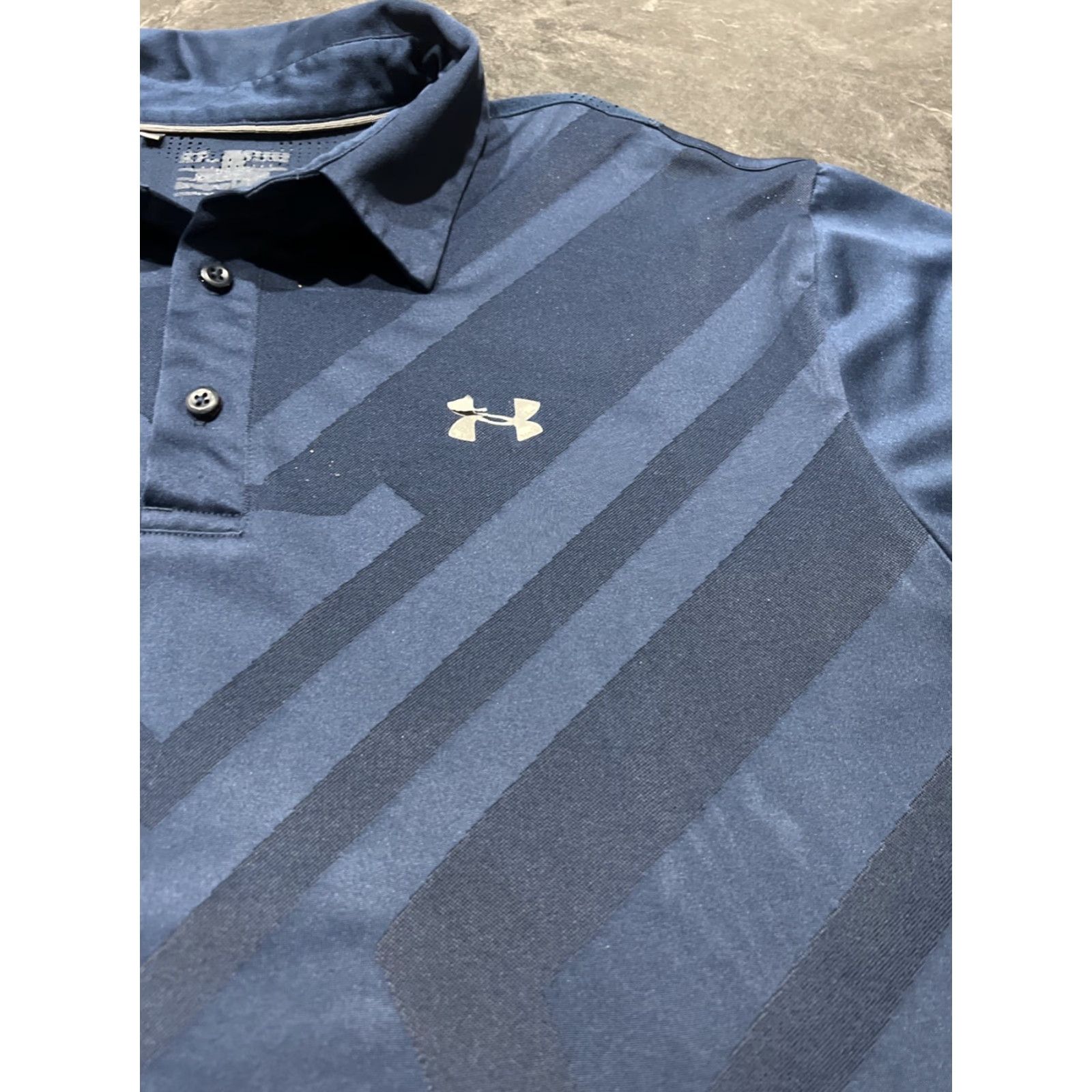 Under Armour Under Armour Polo Shirt Mens 2XL Navy Blue Short Sleeve Golf Moisture Wicking Breathable Vented Back Size US XXL / EU 58 / 5 - 3 Thumbnail
