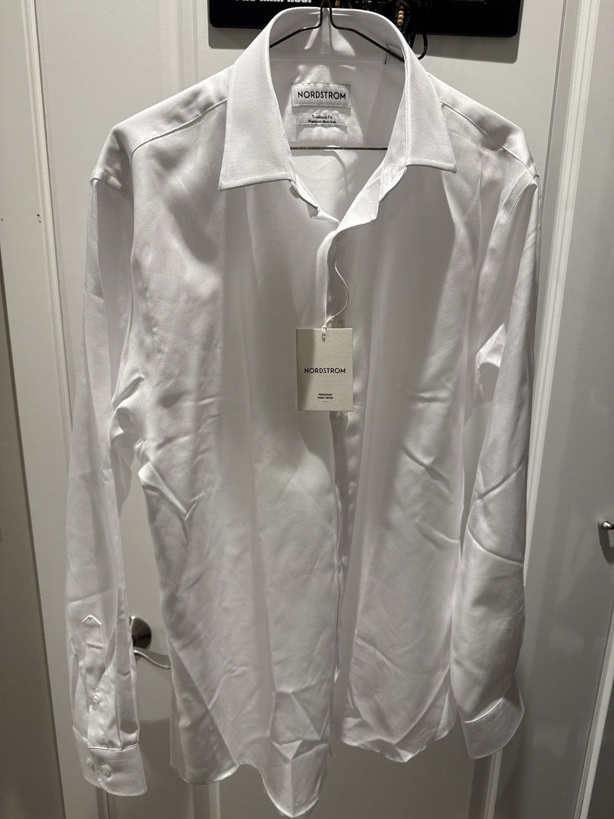 Nordstrom Nordstrom White Royal Oxford Non-Iron Dress Shirt Size US M / EU 48-50 / 2 - 4 Thumbnail