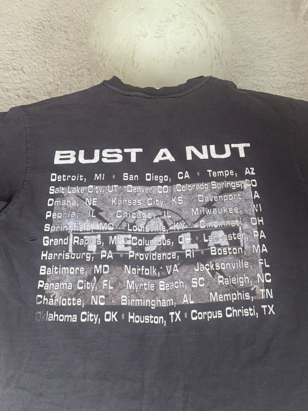 Vintage Single-stitch Tesla “Bust a Nut “ 95 Tour Tee Size US L / EU 52-54 / 3 - 4 Thumbnail